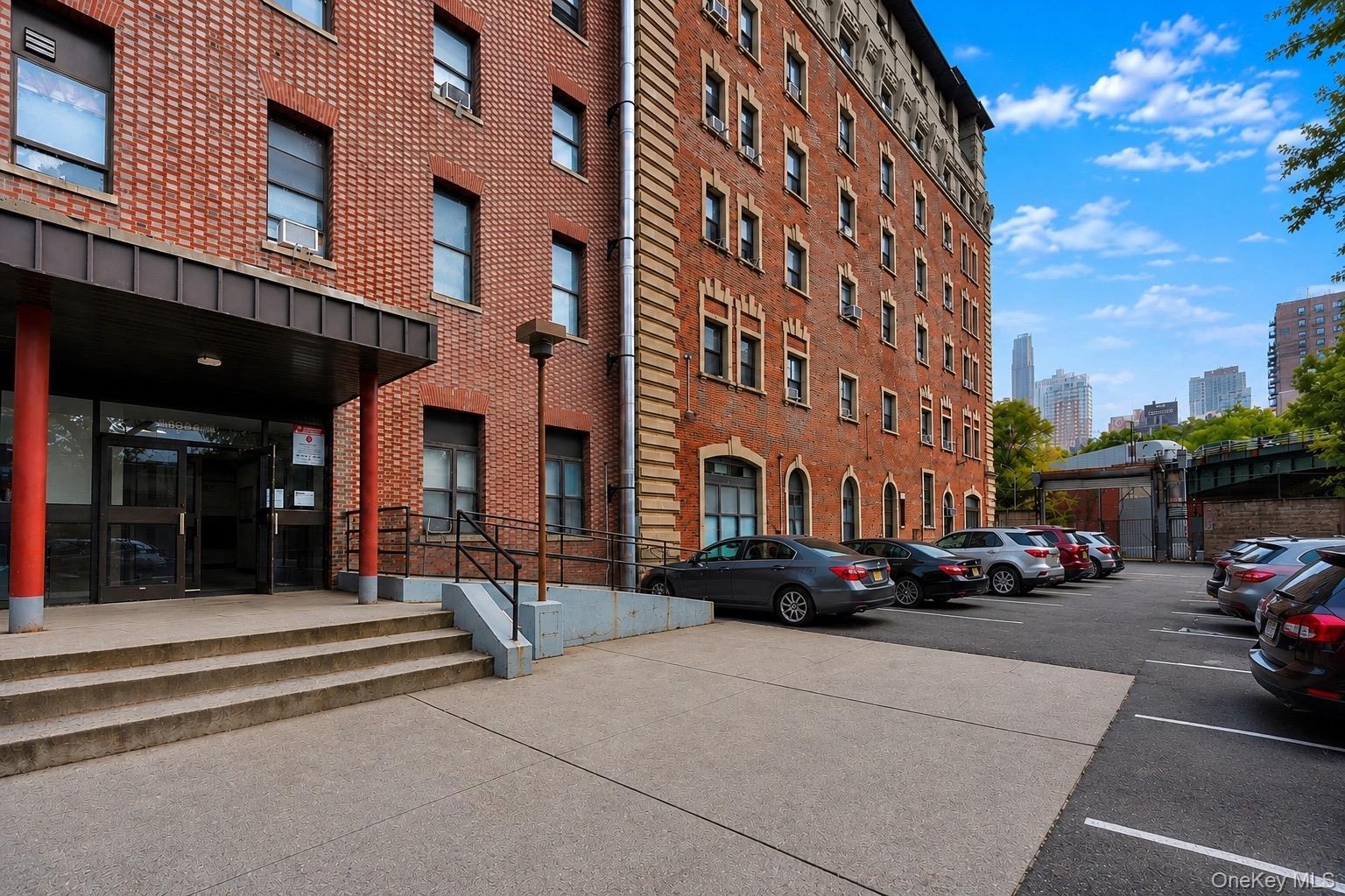 Coop Sands Street  Brooklyn, NY 11201, MLS-1027100-14