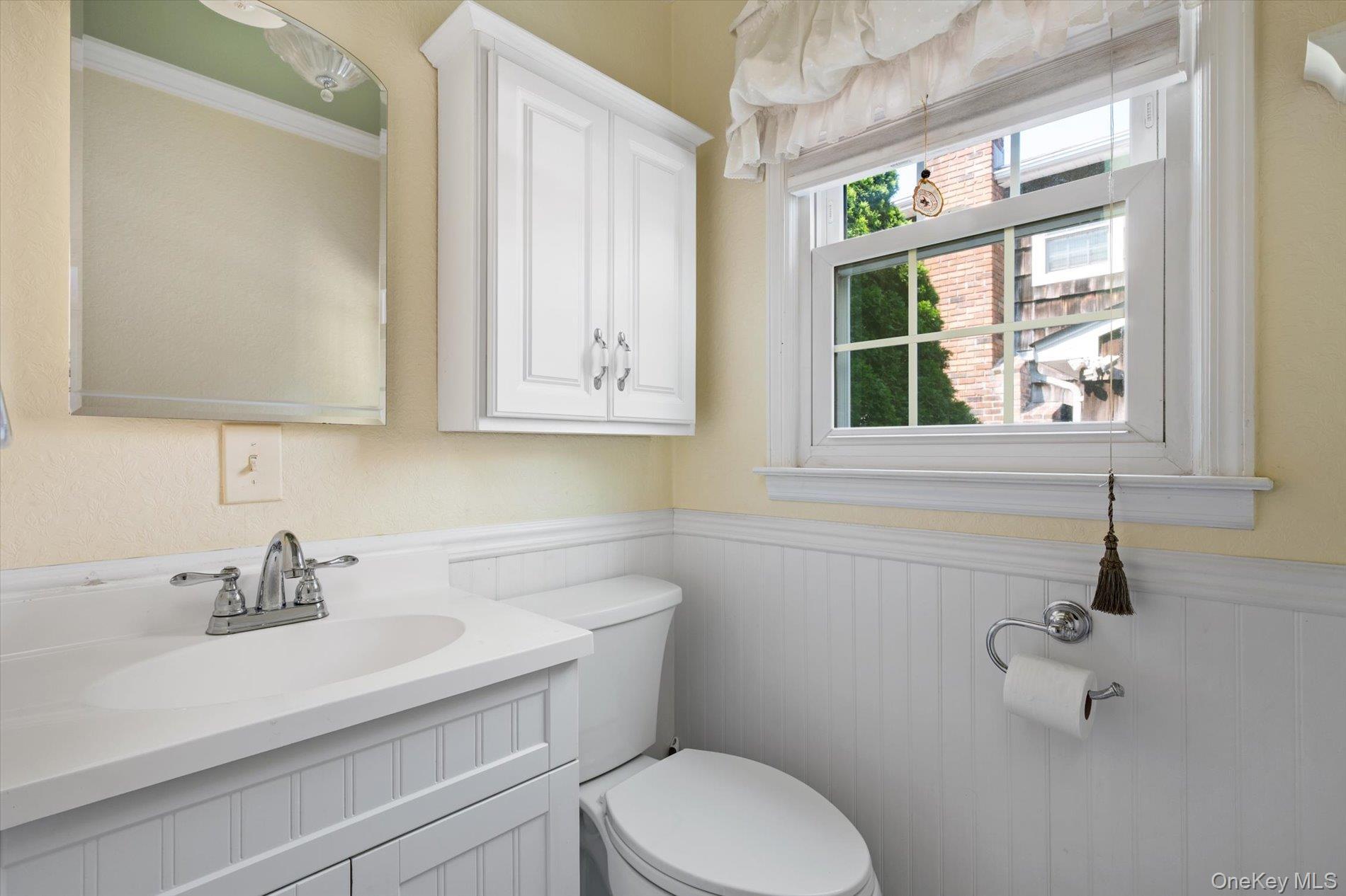 Single Family Vause Street  Suffolk County, NY 11768, MLS-1027110-12