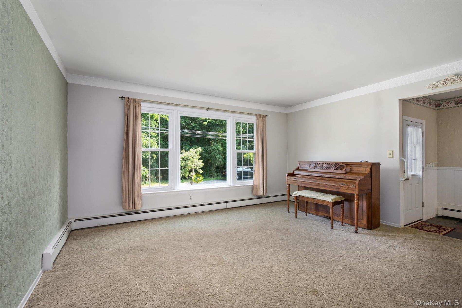 Single Family Vause Street  Suffolk County, NY 11768, MLS-1027110-4