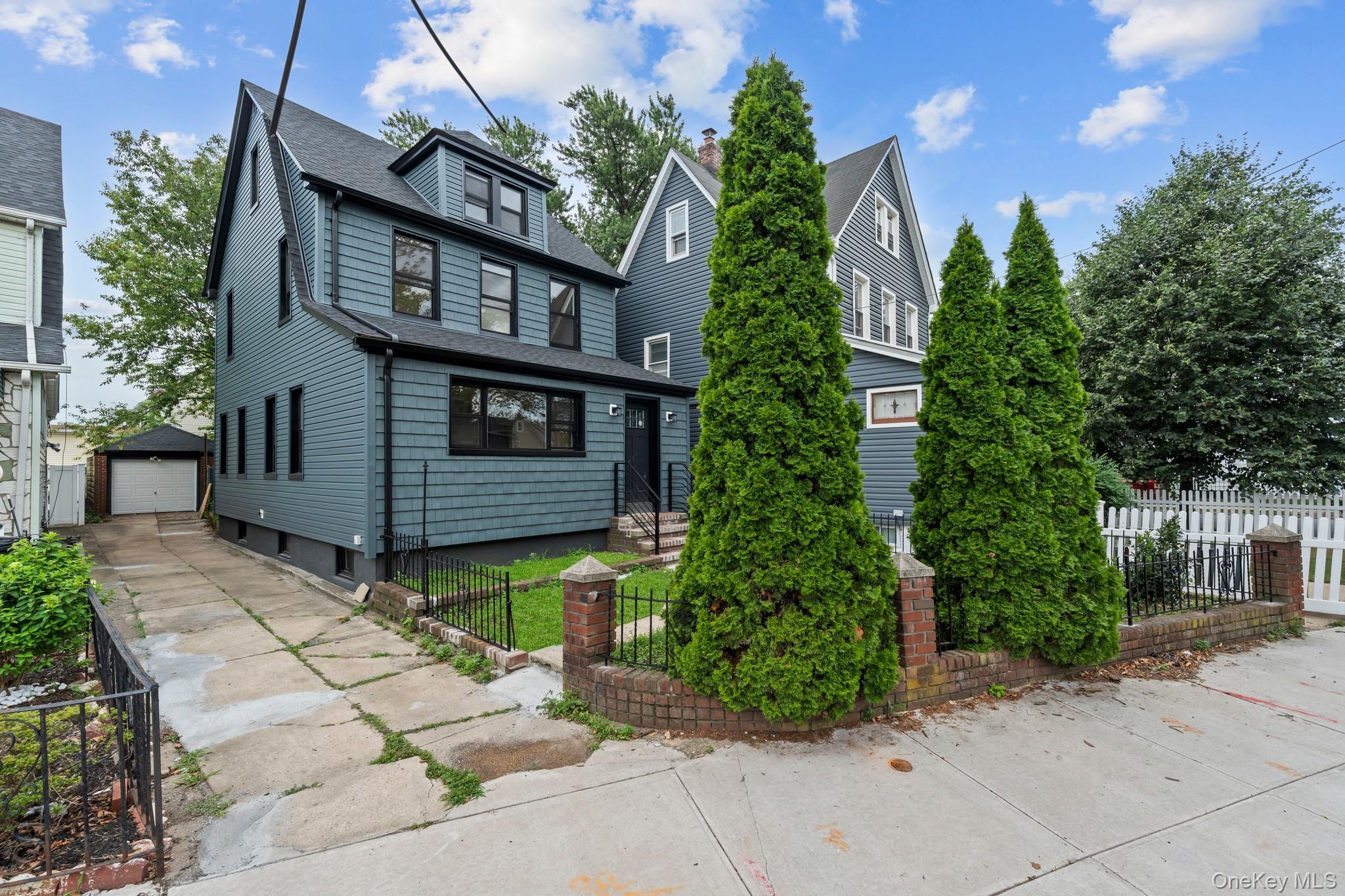 Single Family Witthoff Avenue  Queens, NY 11429, MLS-1027117-18