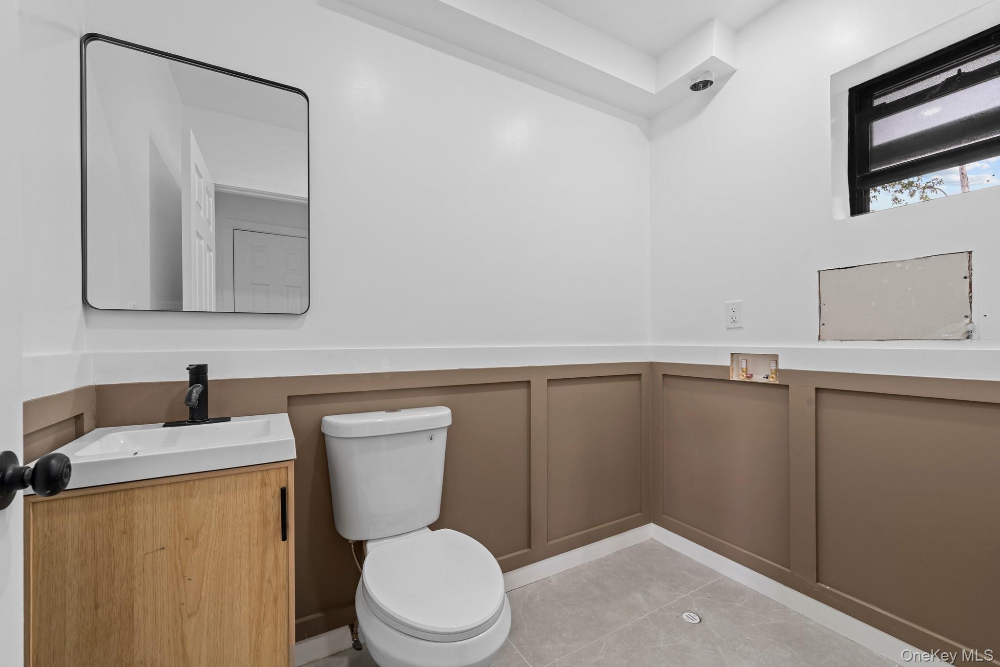 Single Family Witthoff Avenue  Queens, NY 11429, MLS-1027117-7