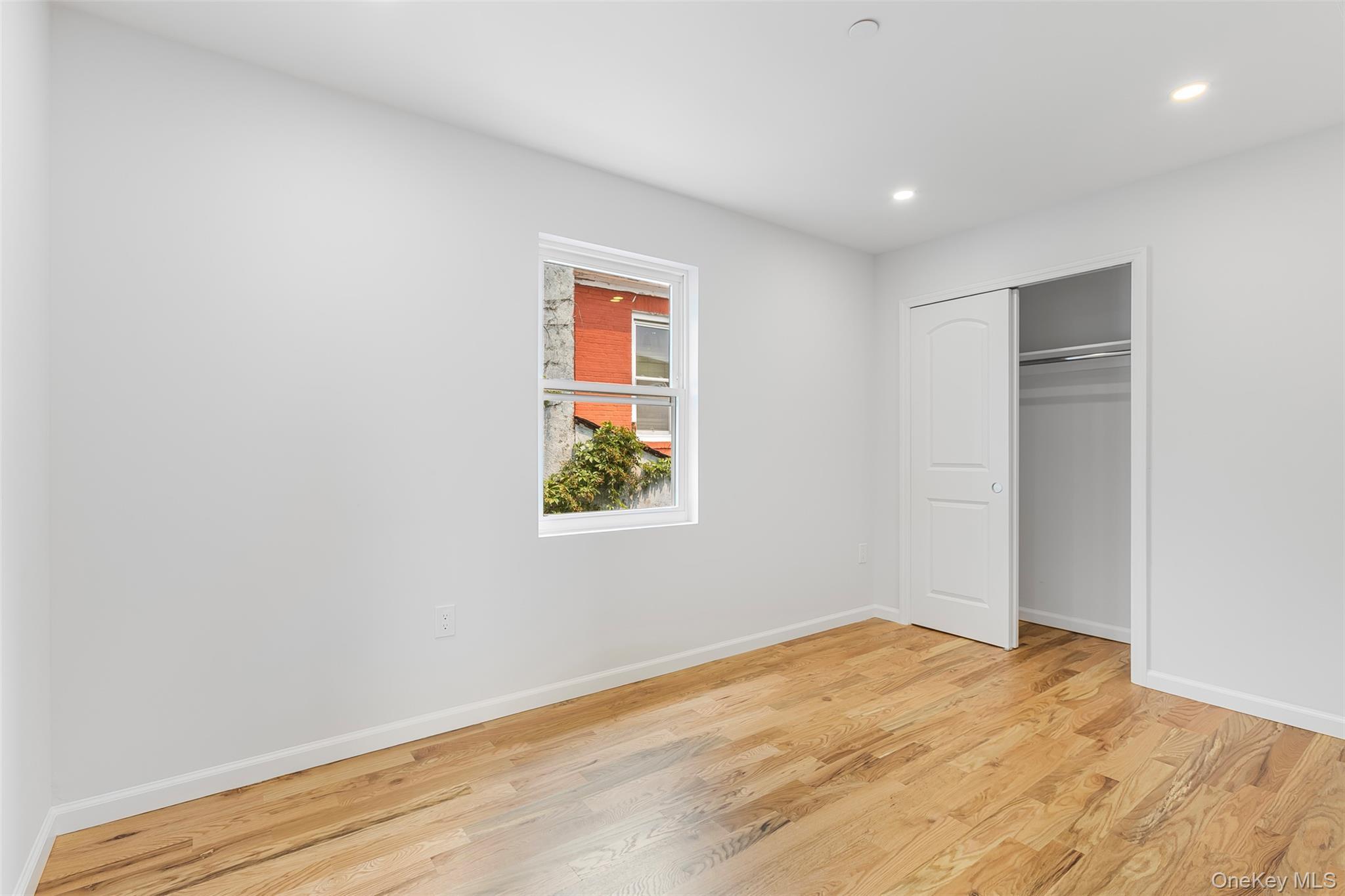 Single Family Grace Avenue Bronx, NY 10469, MLS-1027128-12