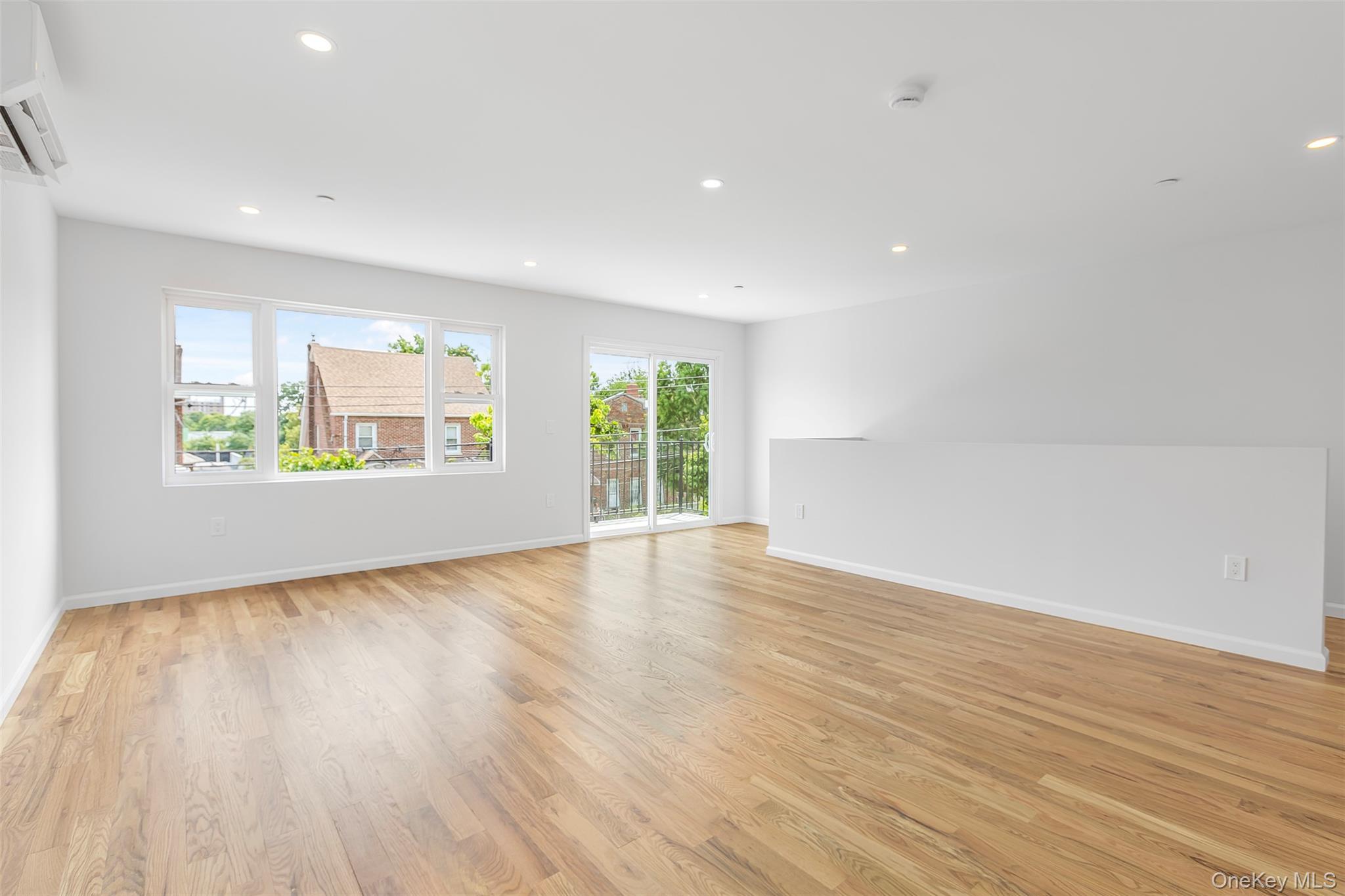 Single Family Grace Avenue Bronx, NY 10469, MLS-1027128-9