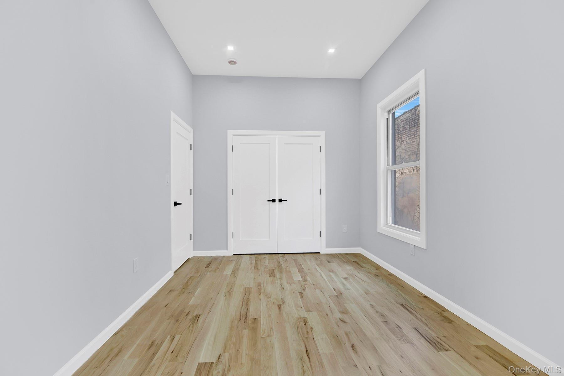 Single Family Strauss Street  Brooklyn, NY 11212, MLS-1027138-8