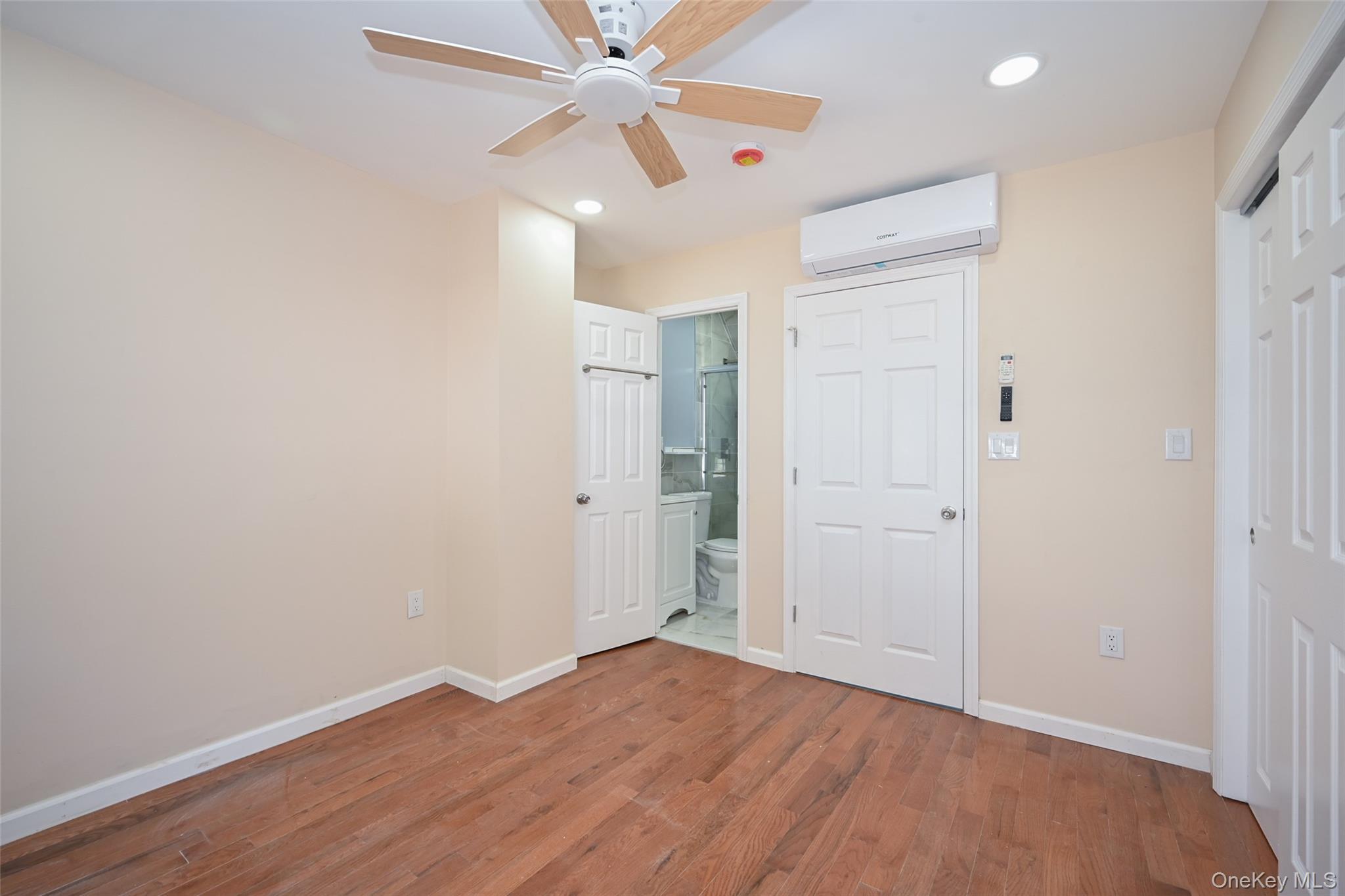 Single Family 111th Avenue  Queens, NY 11435, MLS-1027143-15