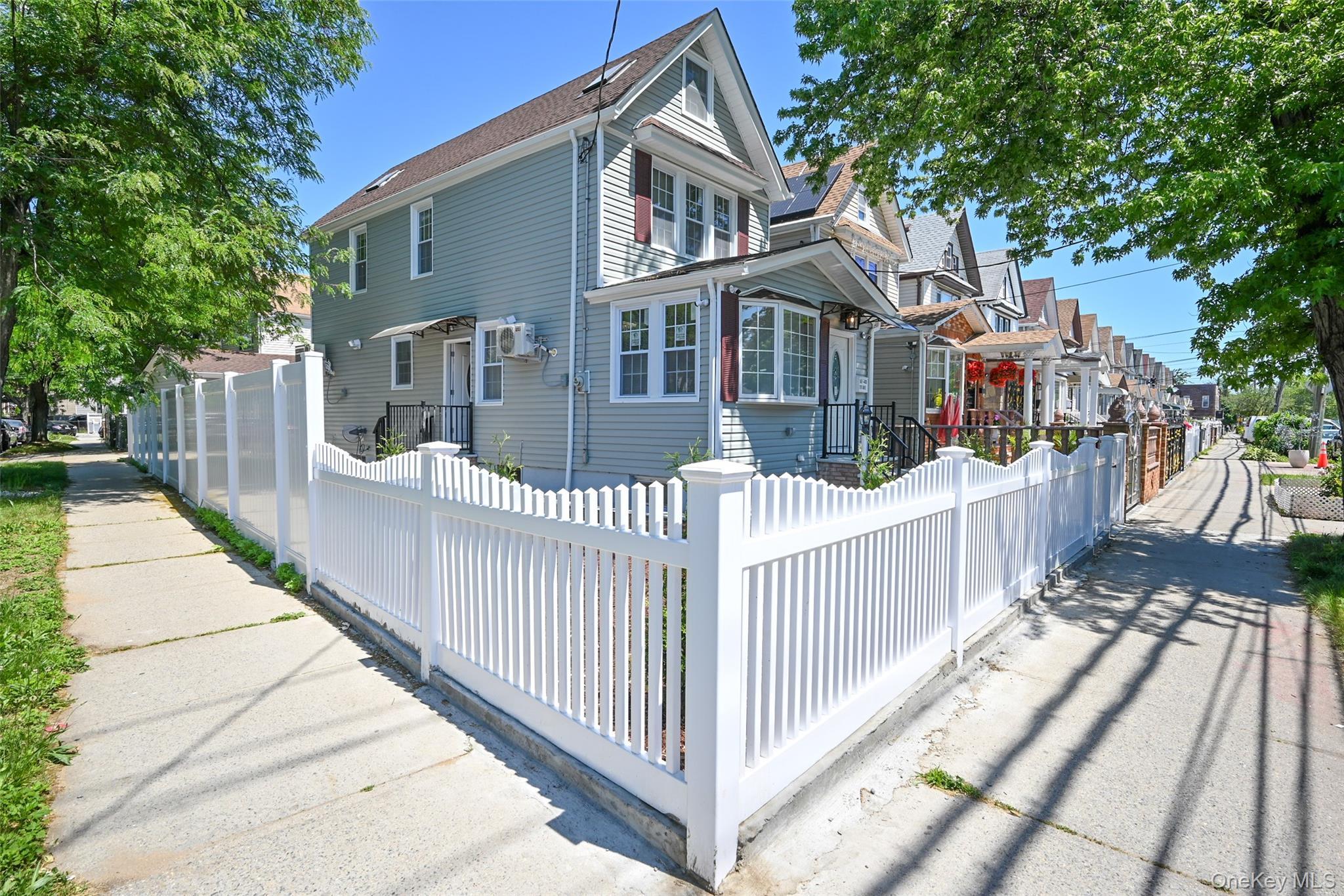 Single Family 111th Avenue  Queens, NY 11435, MLS-1027143-2