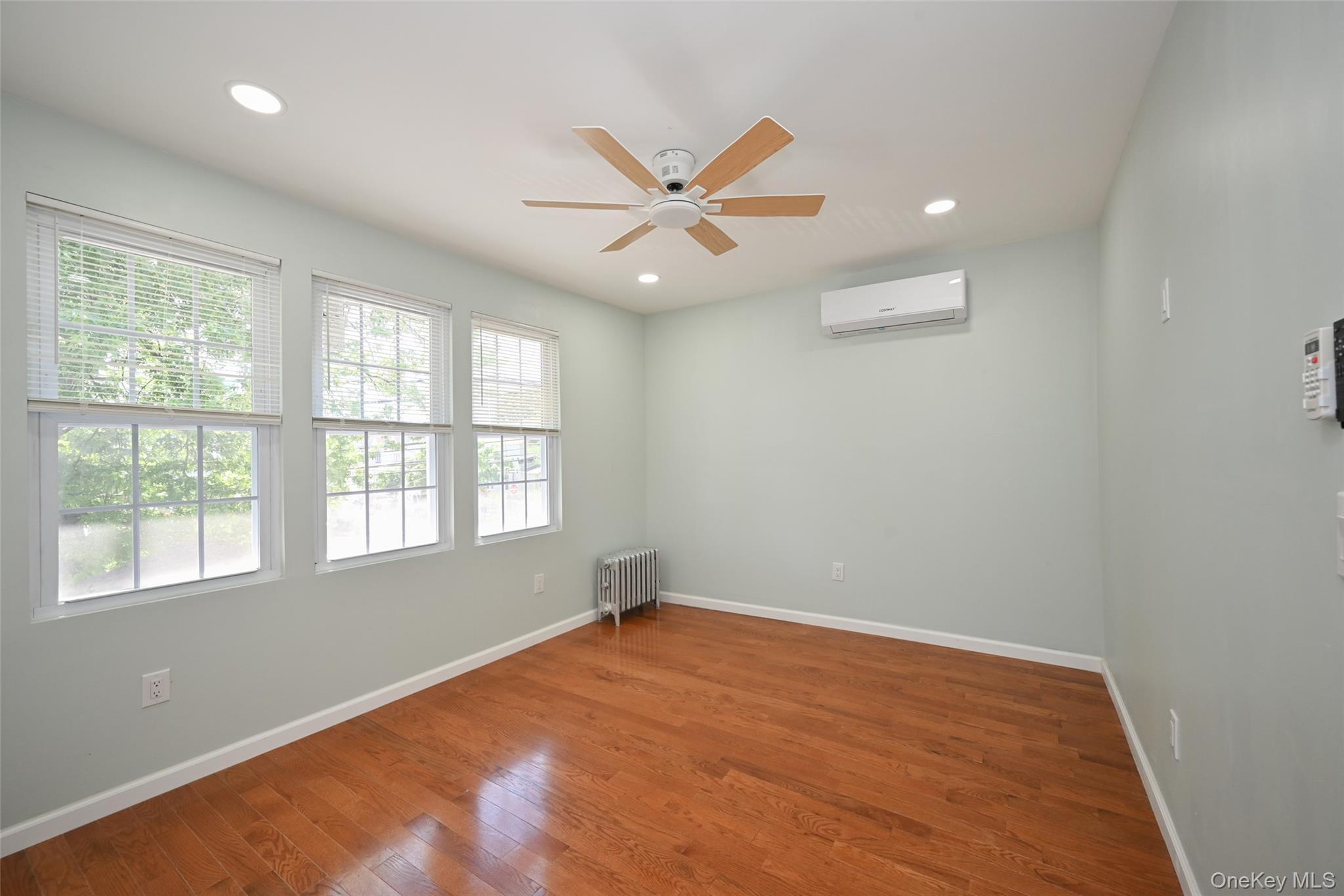 Single Family 111th Avenue  Queens, NY 11435, MLS-1027143-20