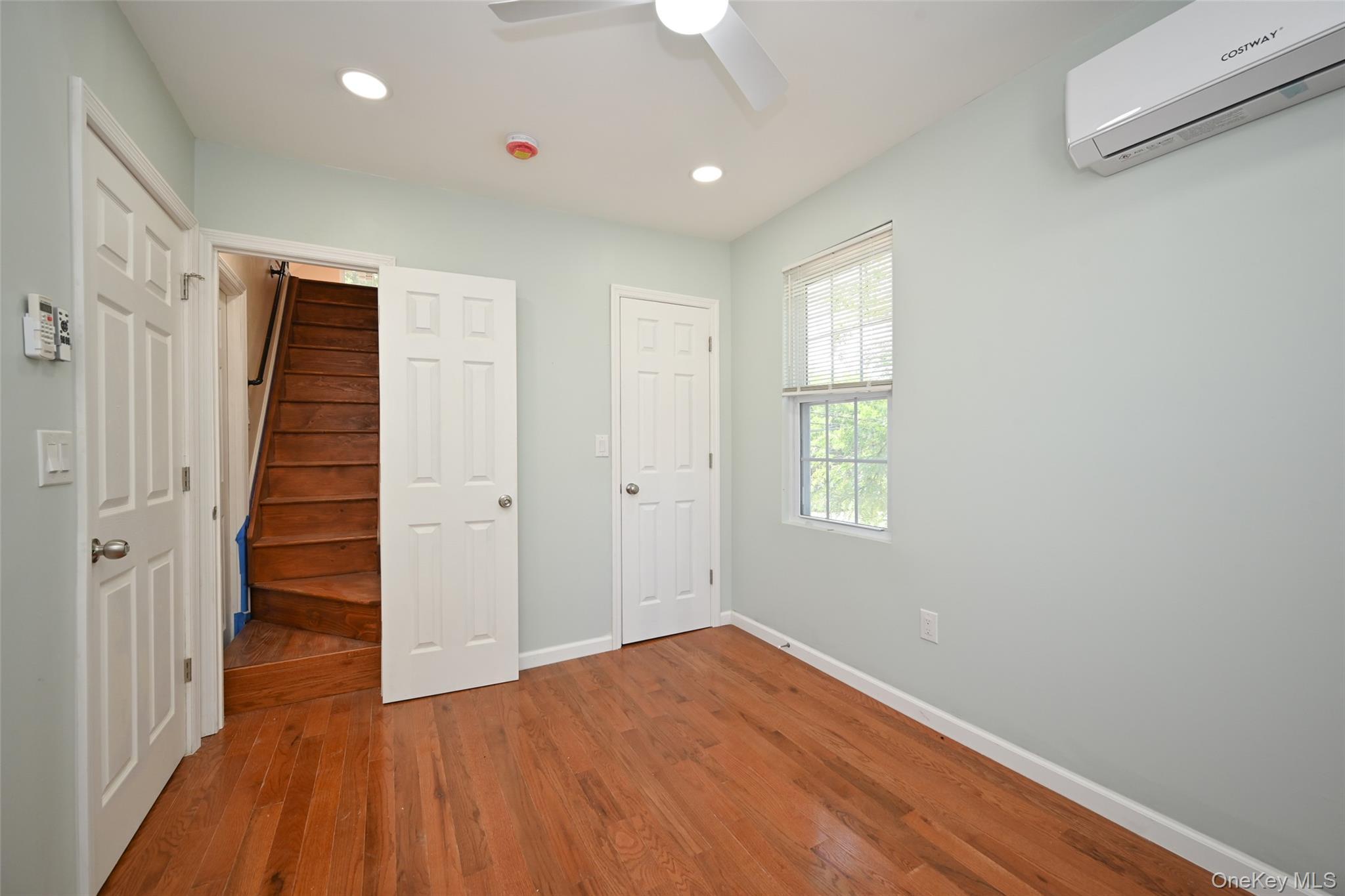 Single Family 111th Avenue  Queens, NY 11435, MLS-1027143-22