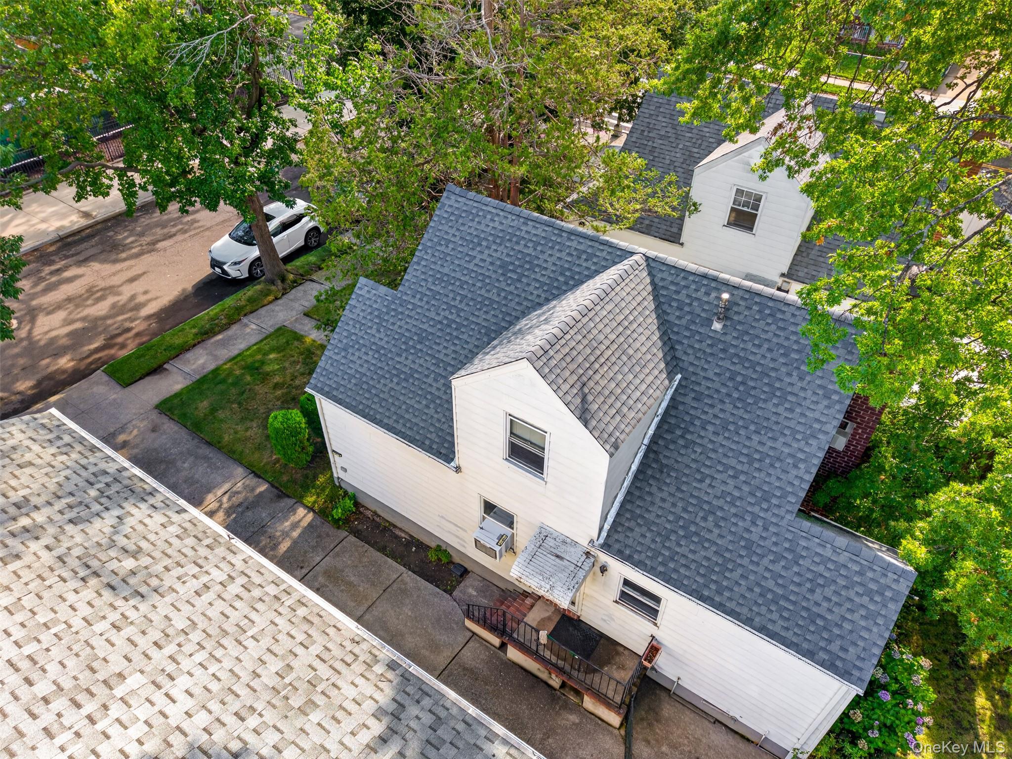 Single Family 21st Avenue Queens, NY 11357, MLS-1027150-24