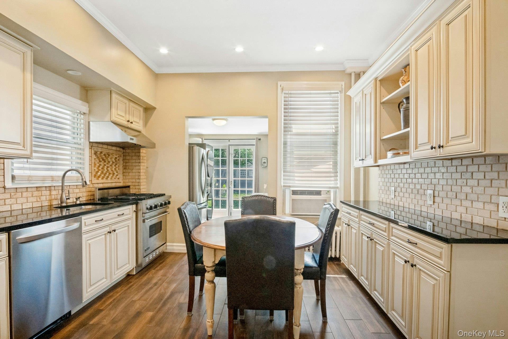 Single Family Waller Avenue  Westchester County, NY 10562, MLS-1027151-15