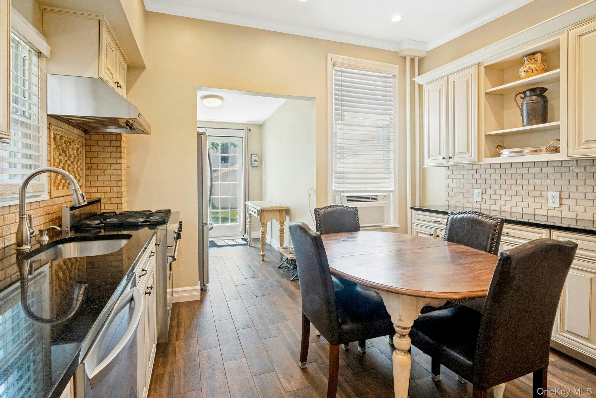 Single Family Waller Avenue  Westchester County, NY 10562, MLS-1027151-16
