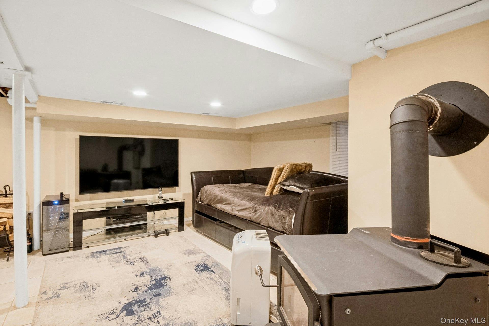 Single Family Waller Avenue  Westchester County, NY 10562, MLS-1027151-28