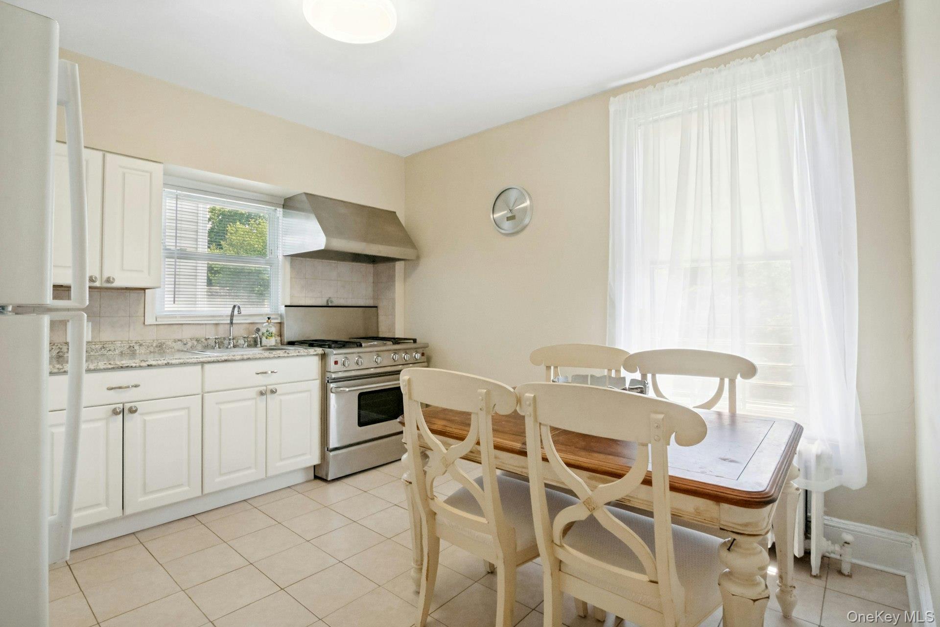 Single Family Waller Avenue  Westchester County, NY 10562, MLS-1027151-32