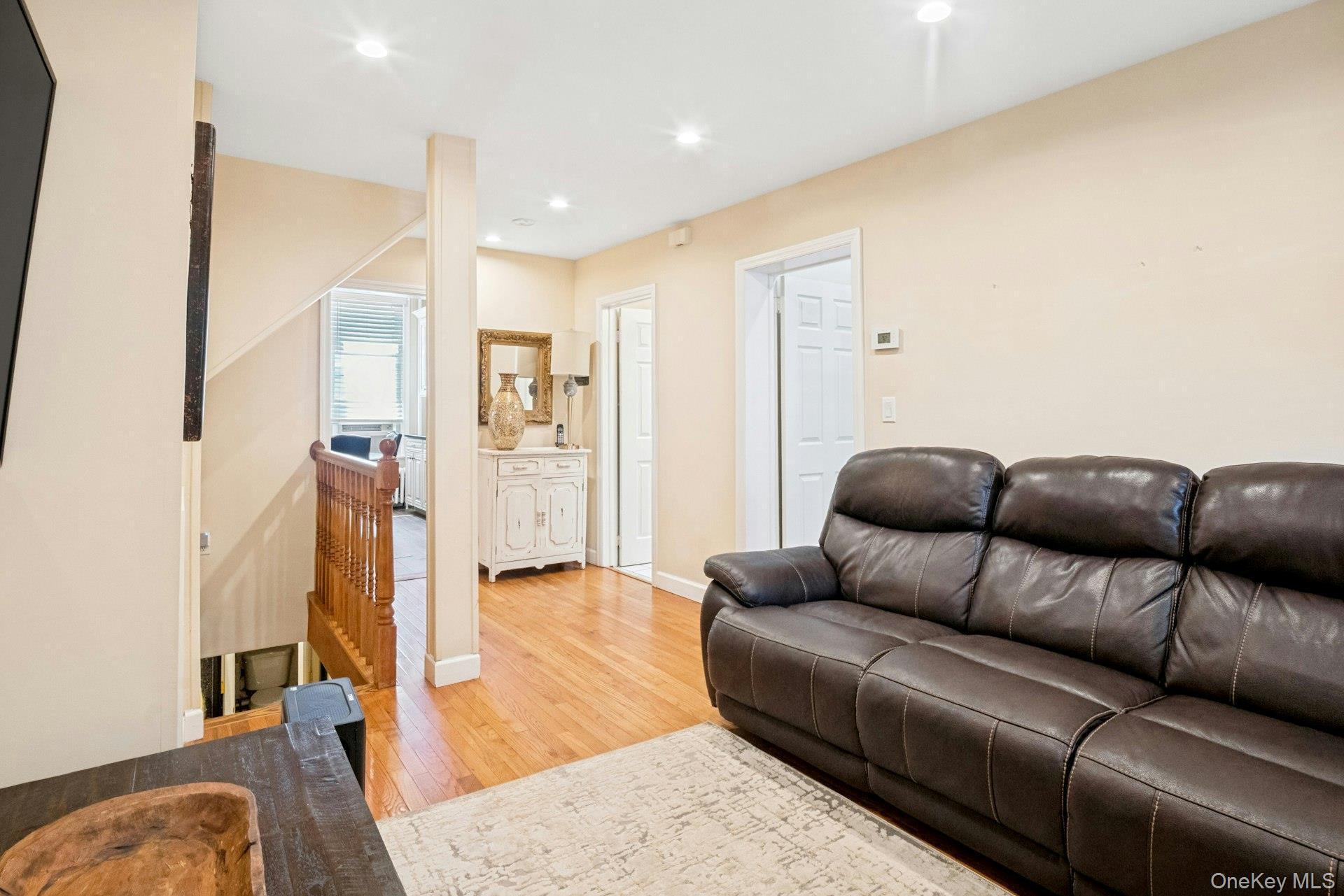 Single Family Waller Avenue  Westchester County, NY 10562, MLS-1027151-7