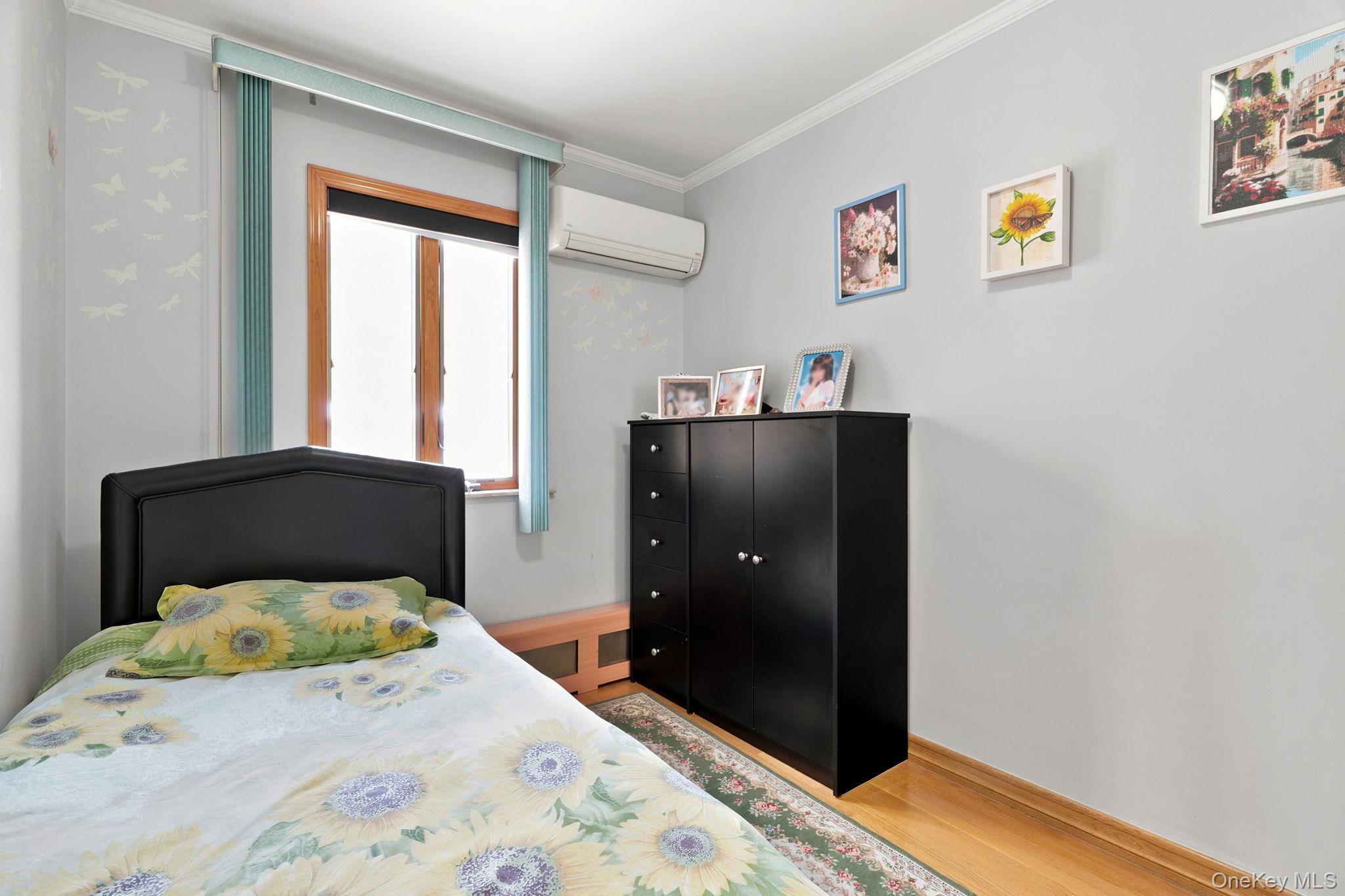 Single Family 65th Road Queens, NY 11374, MLS-1027160-23