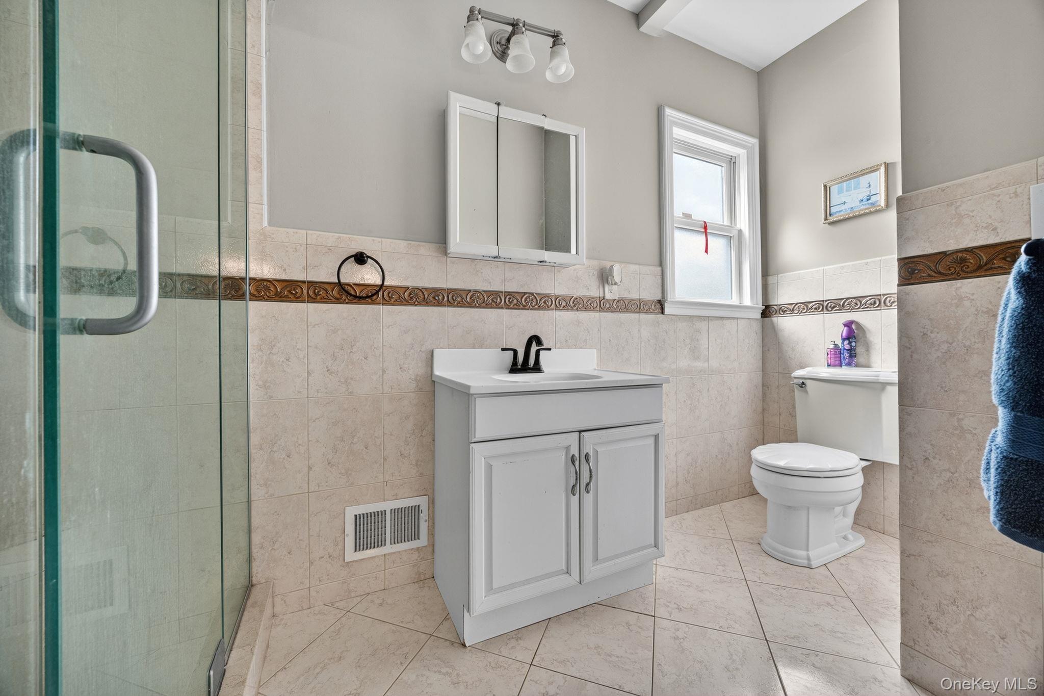 Single Family Steuben Boulevard Suffolk County, NY 11767, MLS-1027173-17