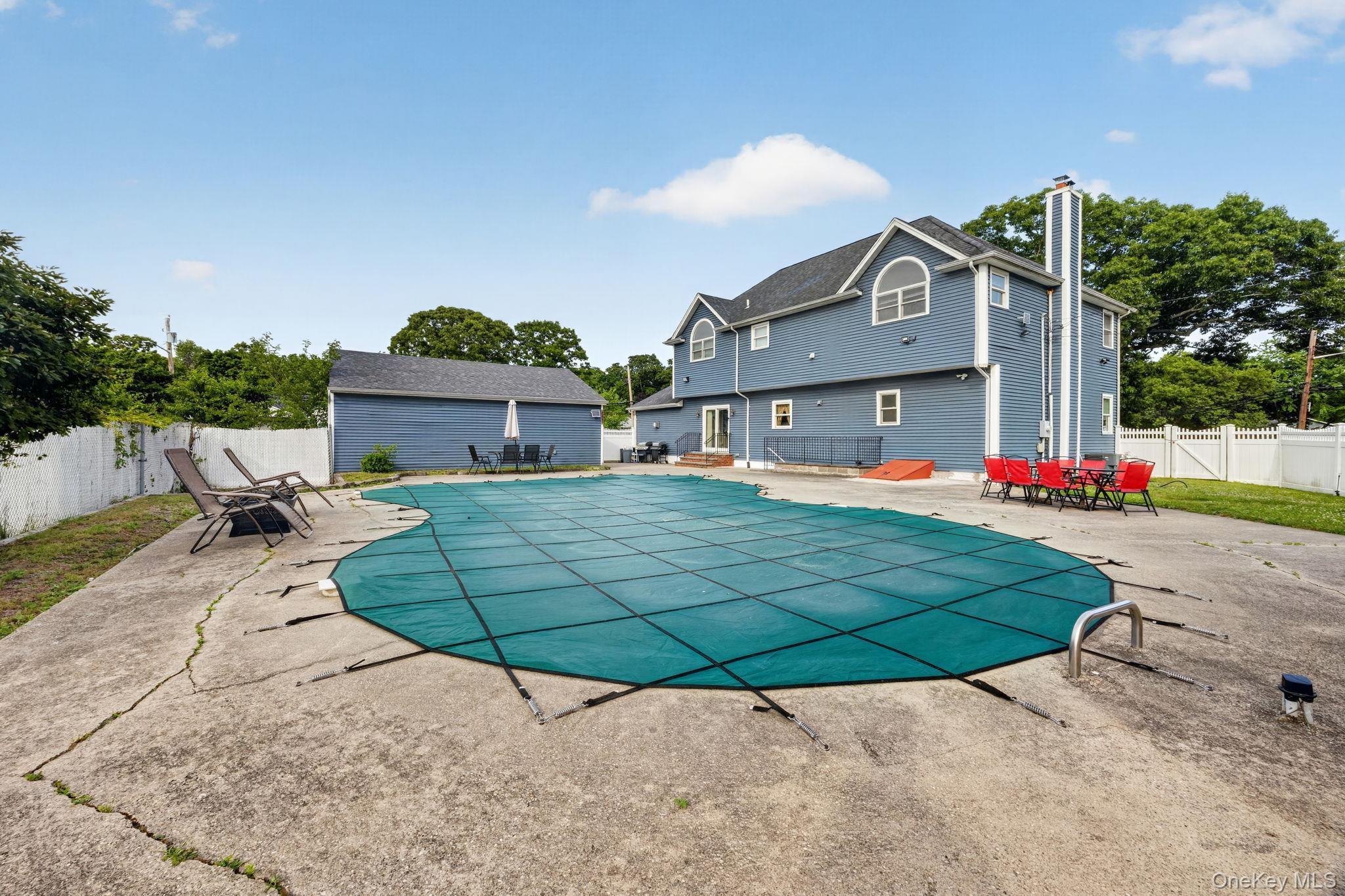 Single Family Steuben Boulevard Suffolk County, NY 11767, MLS-1027173-32