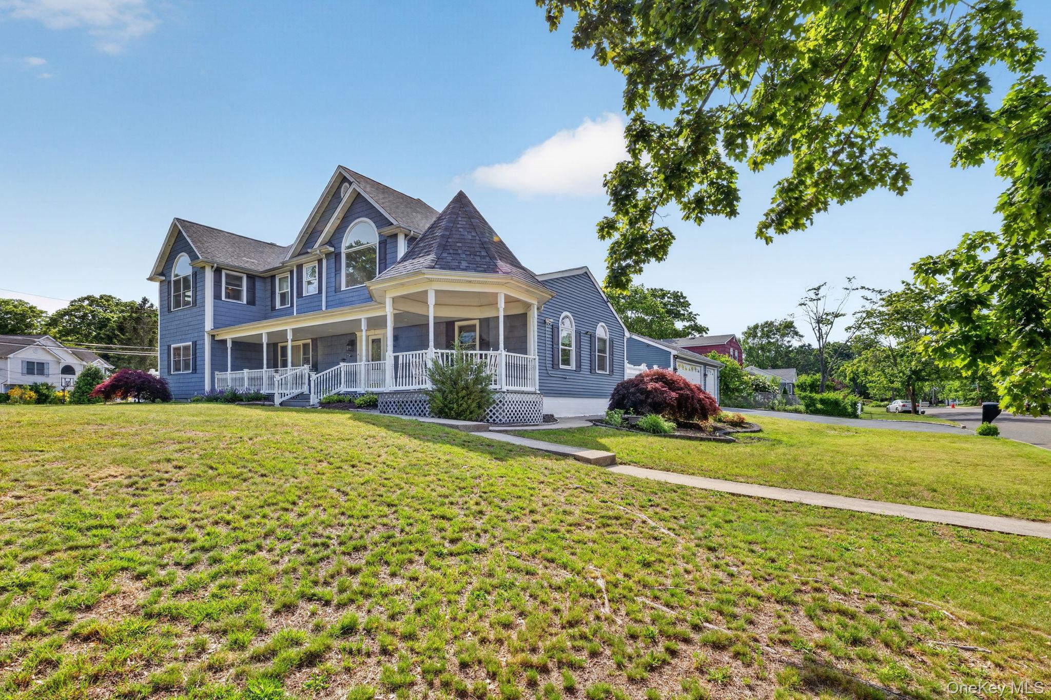 Single Family Steuben Boulevard  Suffolk County, NY 11767, MLS-1027173-33