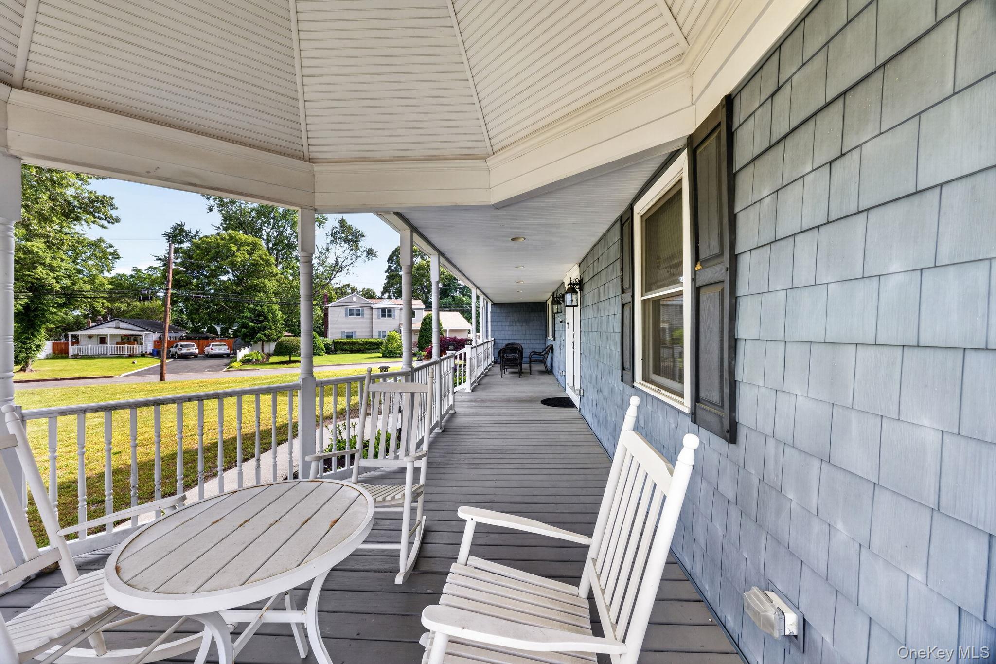 Single Family Steuben Boulevard Suffolk County, NY 11767, MLS-1027173-4