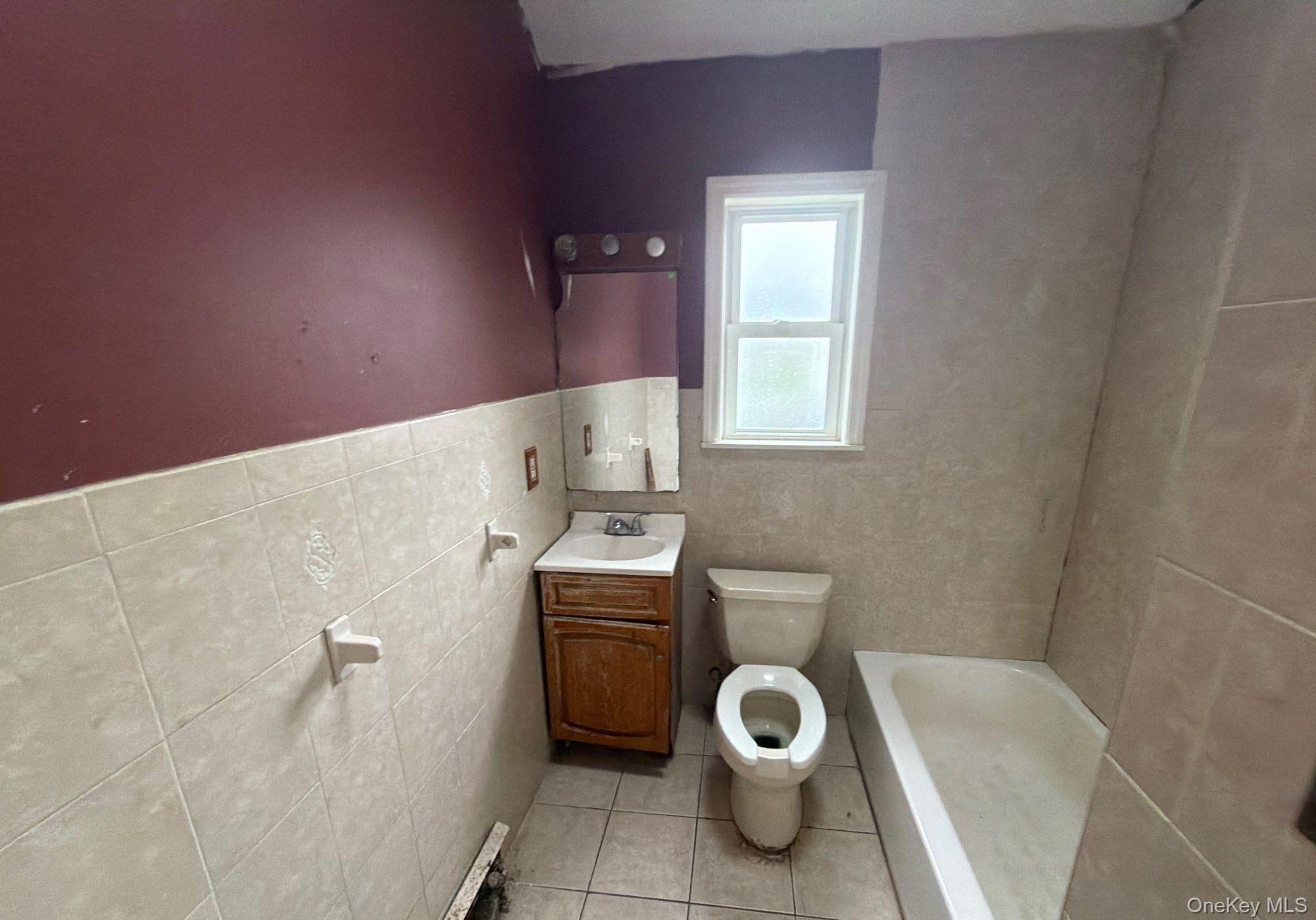 Single Family Straight Path  Suffolk County, NY 11704, MLS-1027183-11