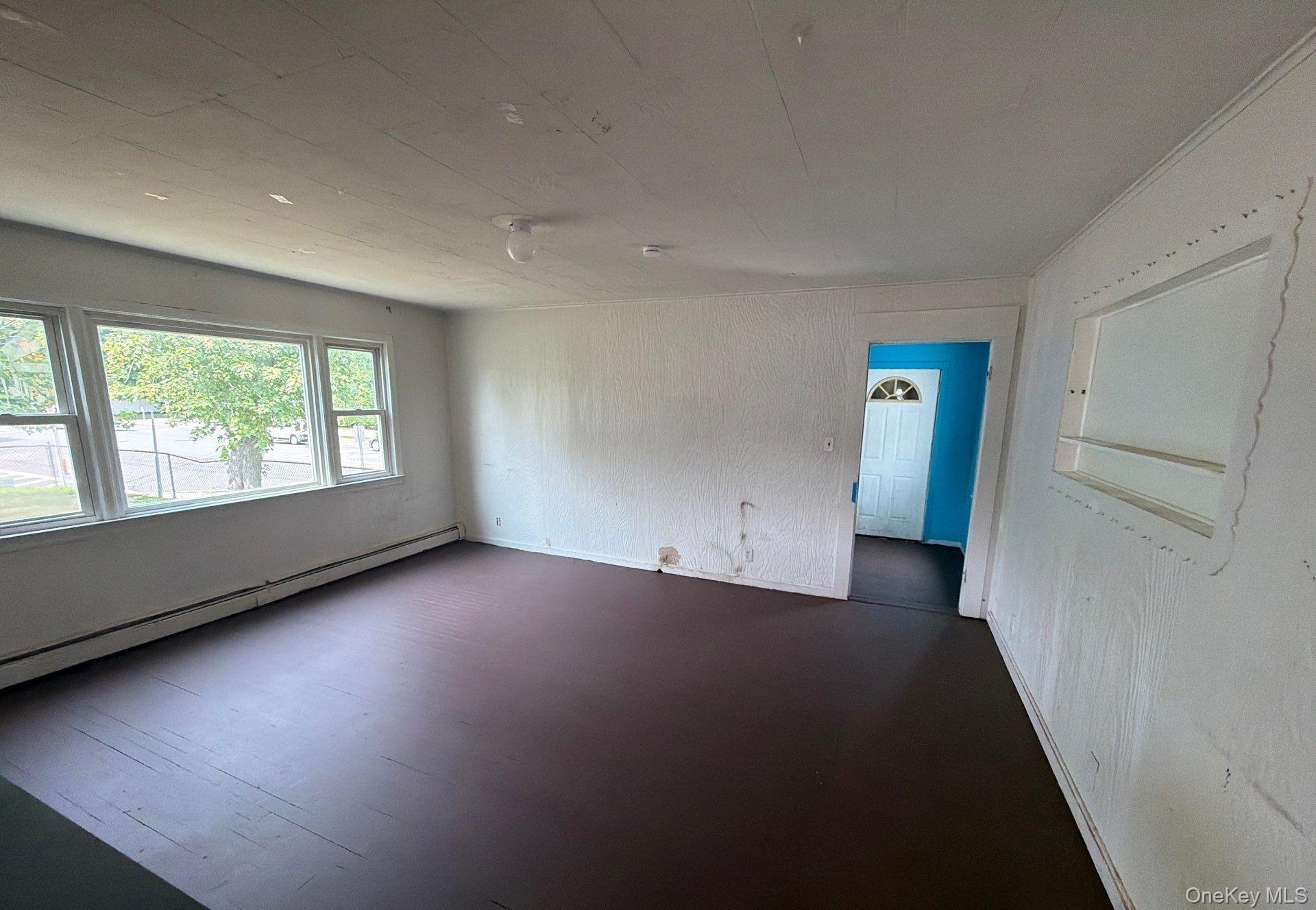 Single Family Straight Path  Suffolk County, NY 11704, MLS-1027183-5