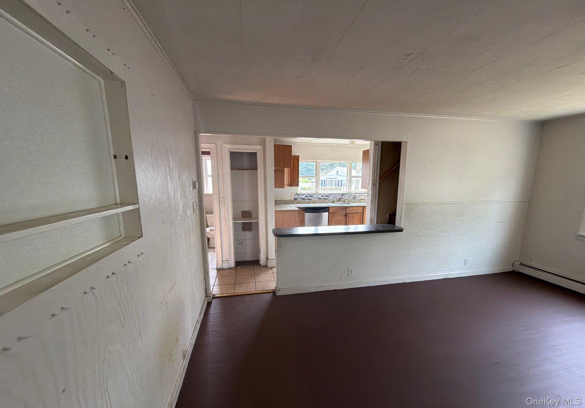 Single Family Straight Path  Suffolk County, NY 11704, MLS-1027183-6