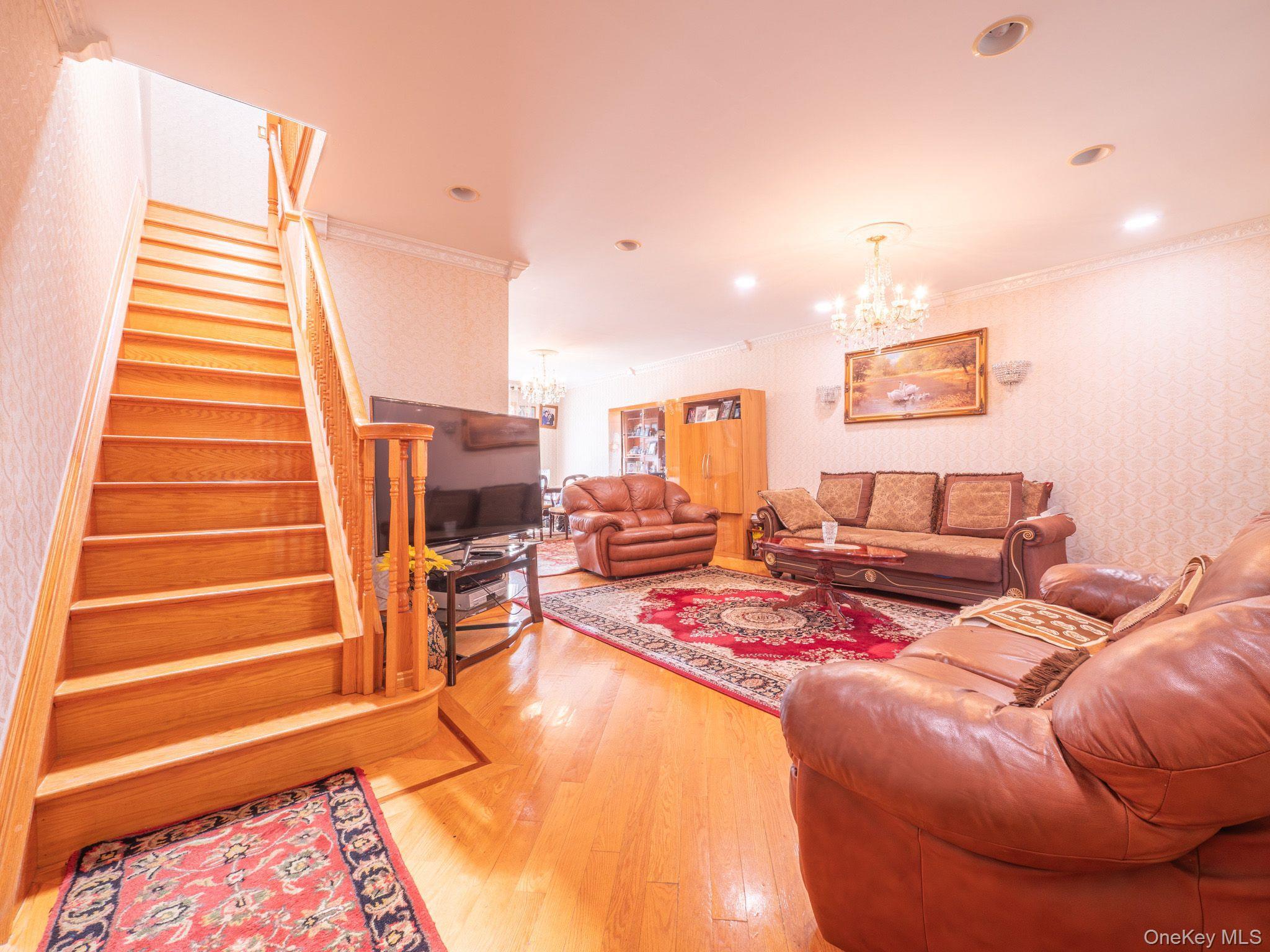 Single Family 167th Street Queens, NY 11432, MLS-1027189-3