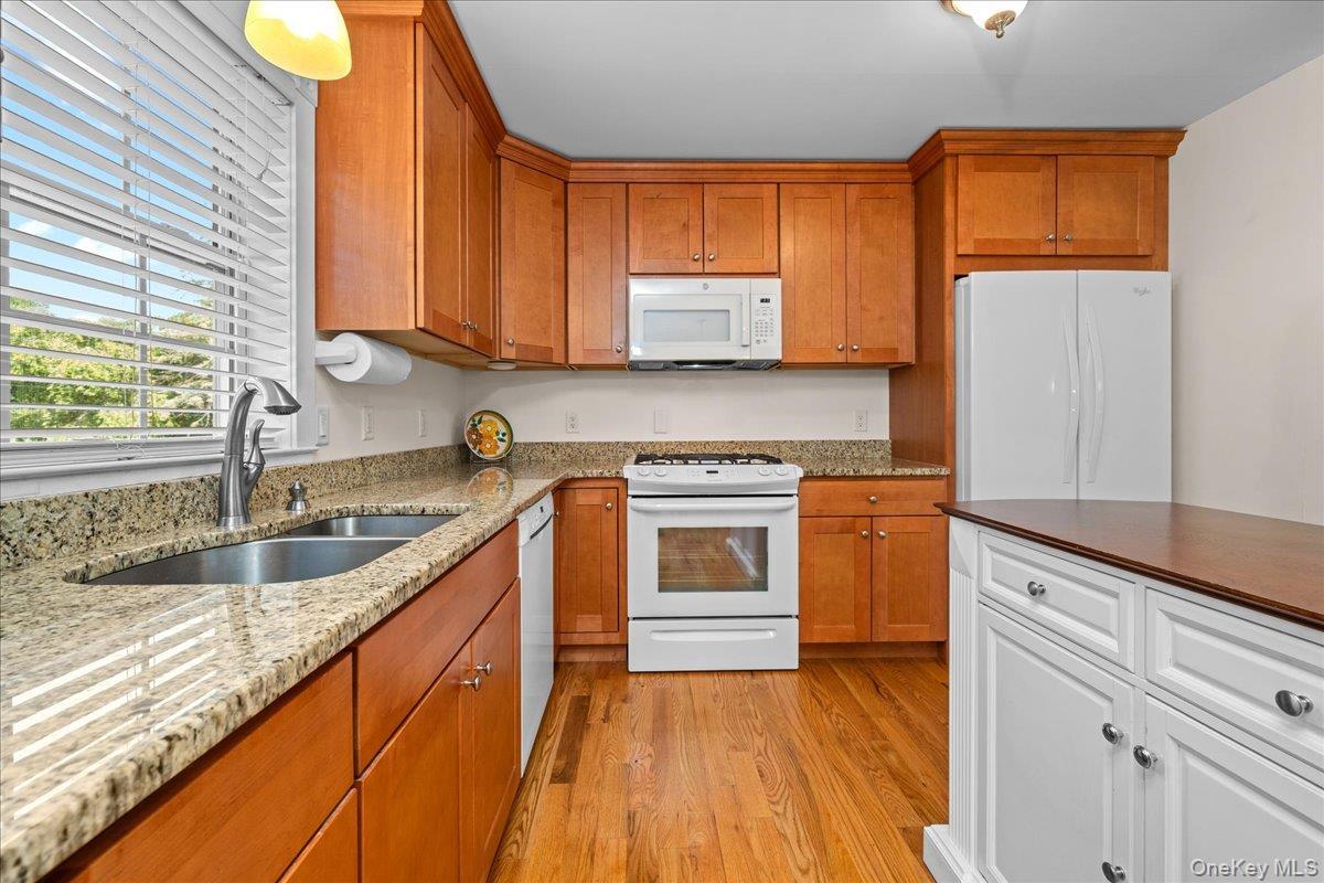 Single Family S Lynn Street  Orange County, NY 10990, MLS-1027194-17