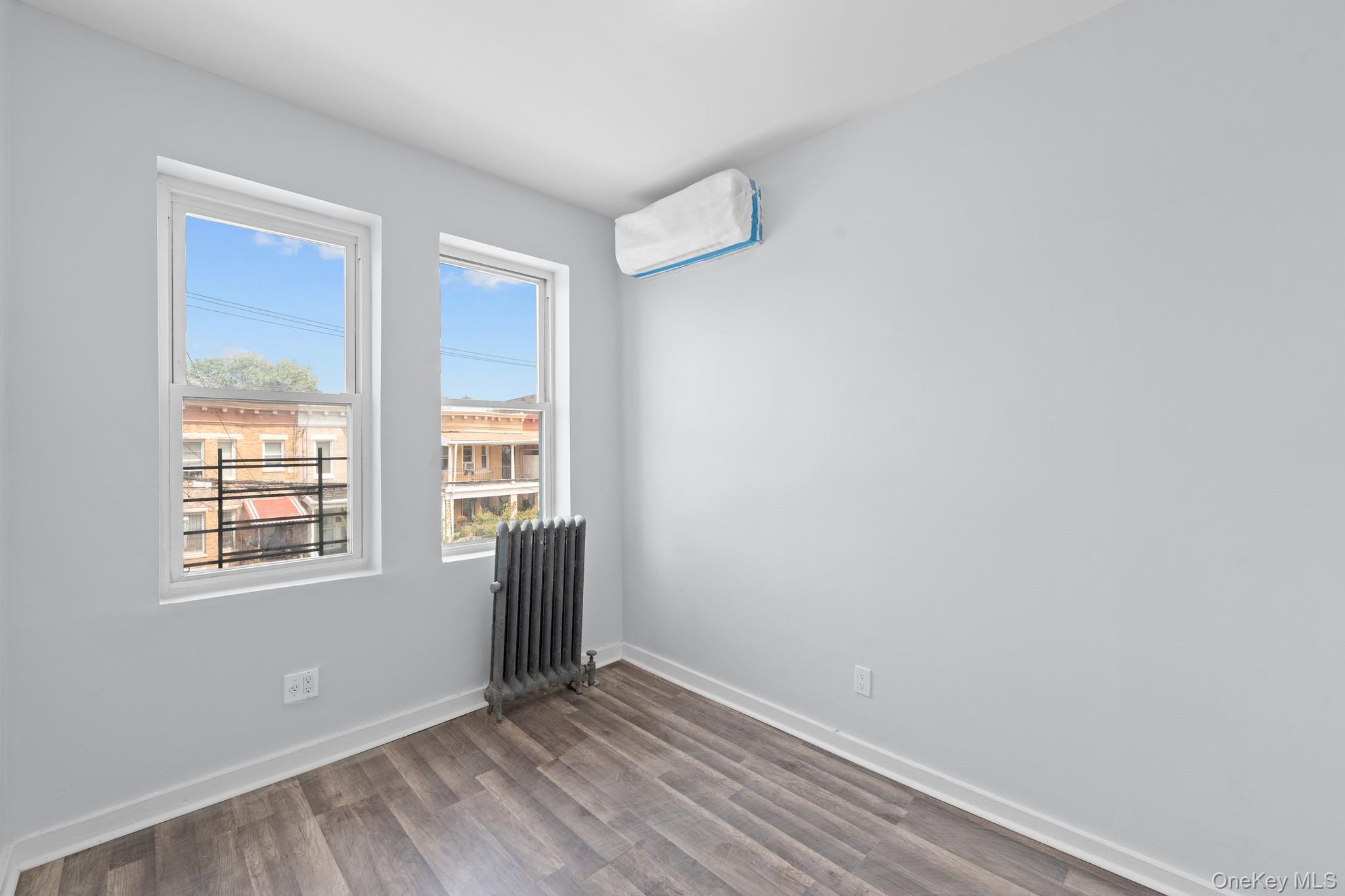 Single Family Hegeman Avenue  Brooklyn, NY 11207, MLS-1027207-6