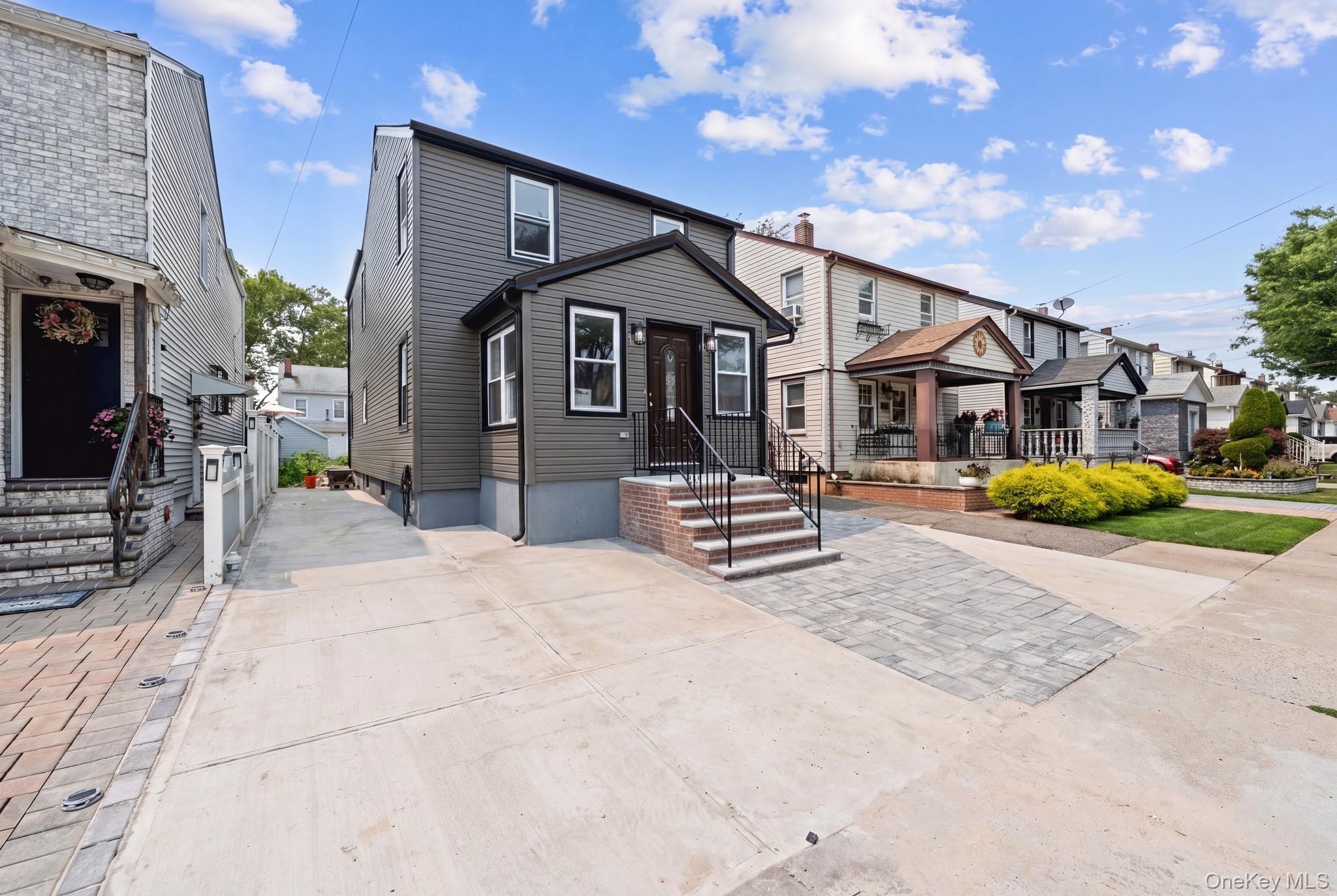 Single Family 118th Street  Queens, NY 11420, MLS-1027225-10