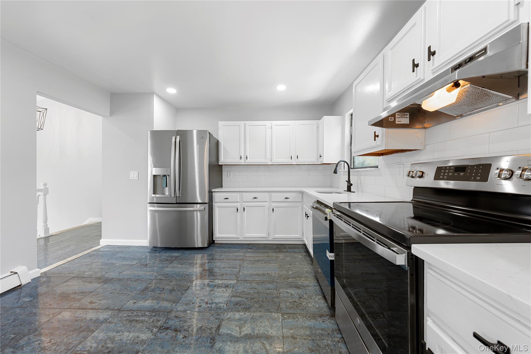 Single Family Marshall Street Suffolk County, NY 11772, MLS-1027229-9