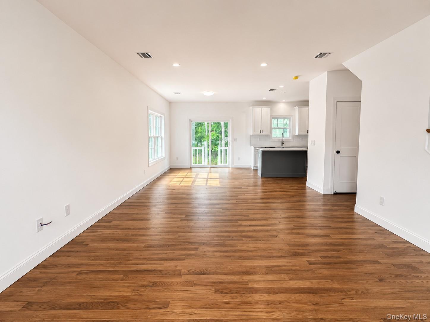 Single Family Edgewater Drive Suffolk County, NY 11951, MLS-1027292-13