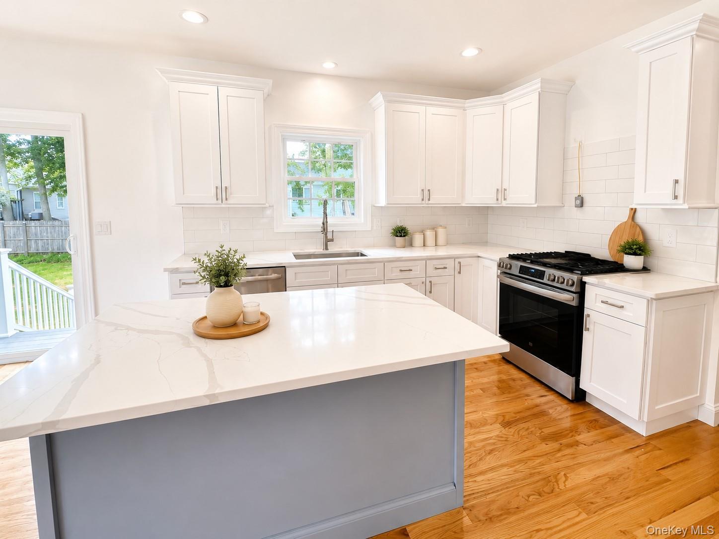 Single Family Edgewater Drive Suffolk County, NY 11951, MLS-1027292-20