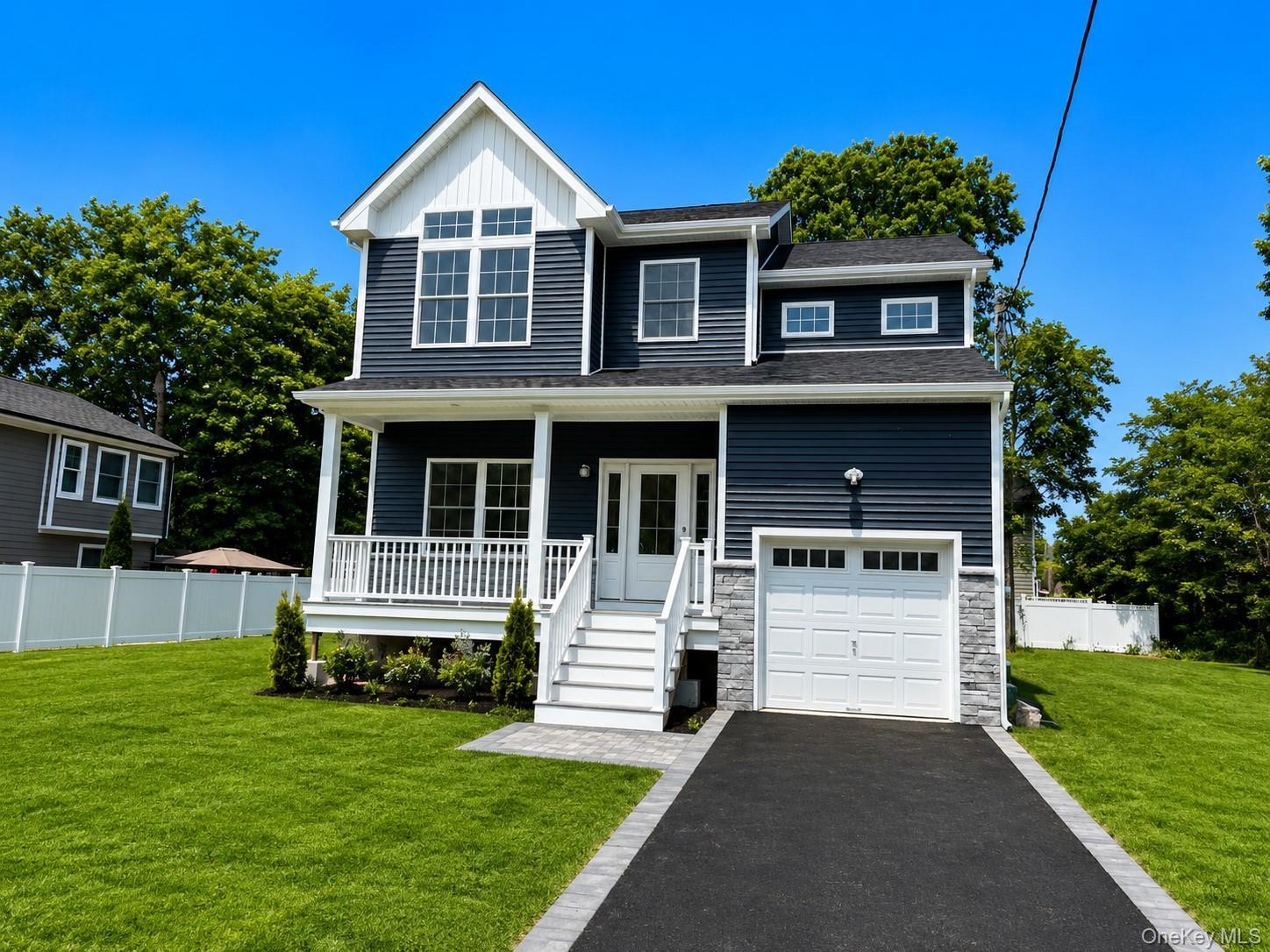 Single Family Edgewater Drive Suffolk County, NY 11951, MLS-1027292-3