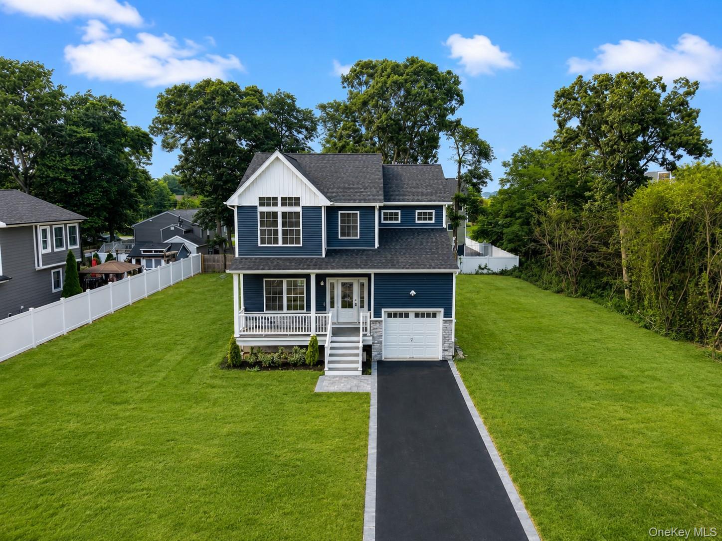 Single Family Edgewater Drive Suffolk County, NY 11951, MLS-1027292-7