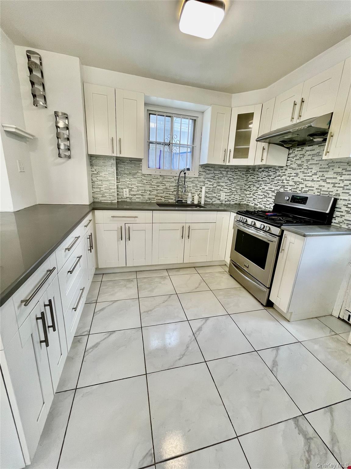 Single Family 9th Avenue Queens, NY 11356, MLS-1027356-4