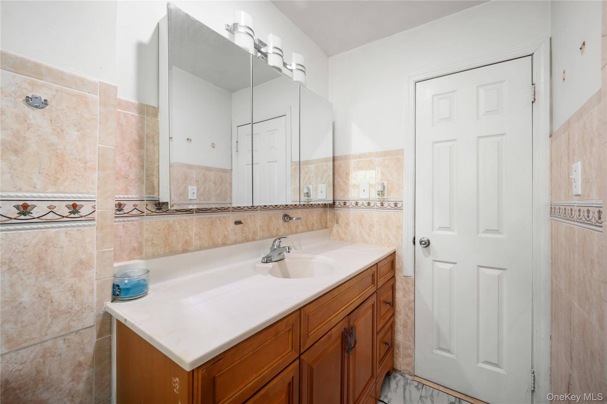 Single Family Baldwin Road Nassau County, NY 11550, MLS-1027392-21