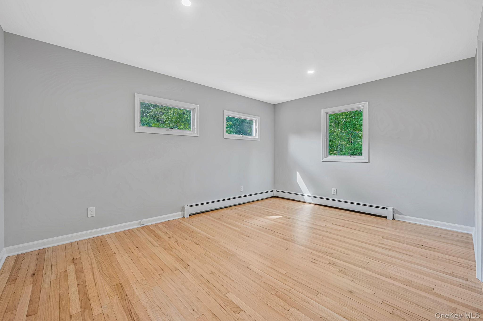 Single Family Phyllis Drive Suffolk County, NY 11772, MLS-1027403-8