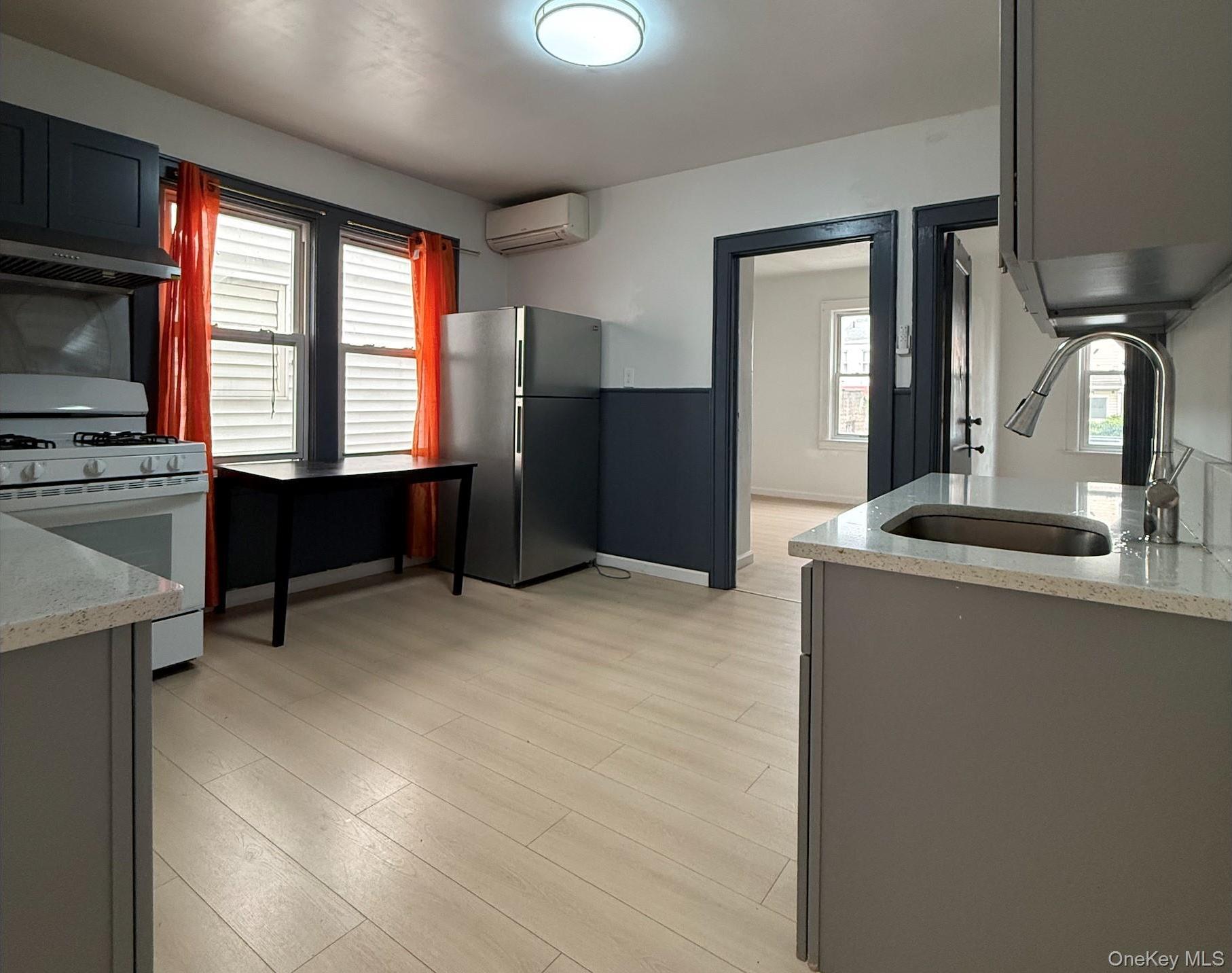 Single Family 124th Street Queens, NY 11356, MLS-1027408-4
