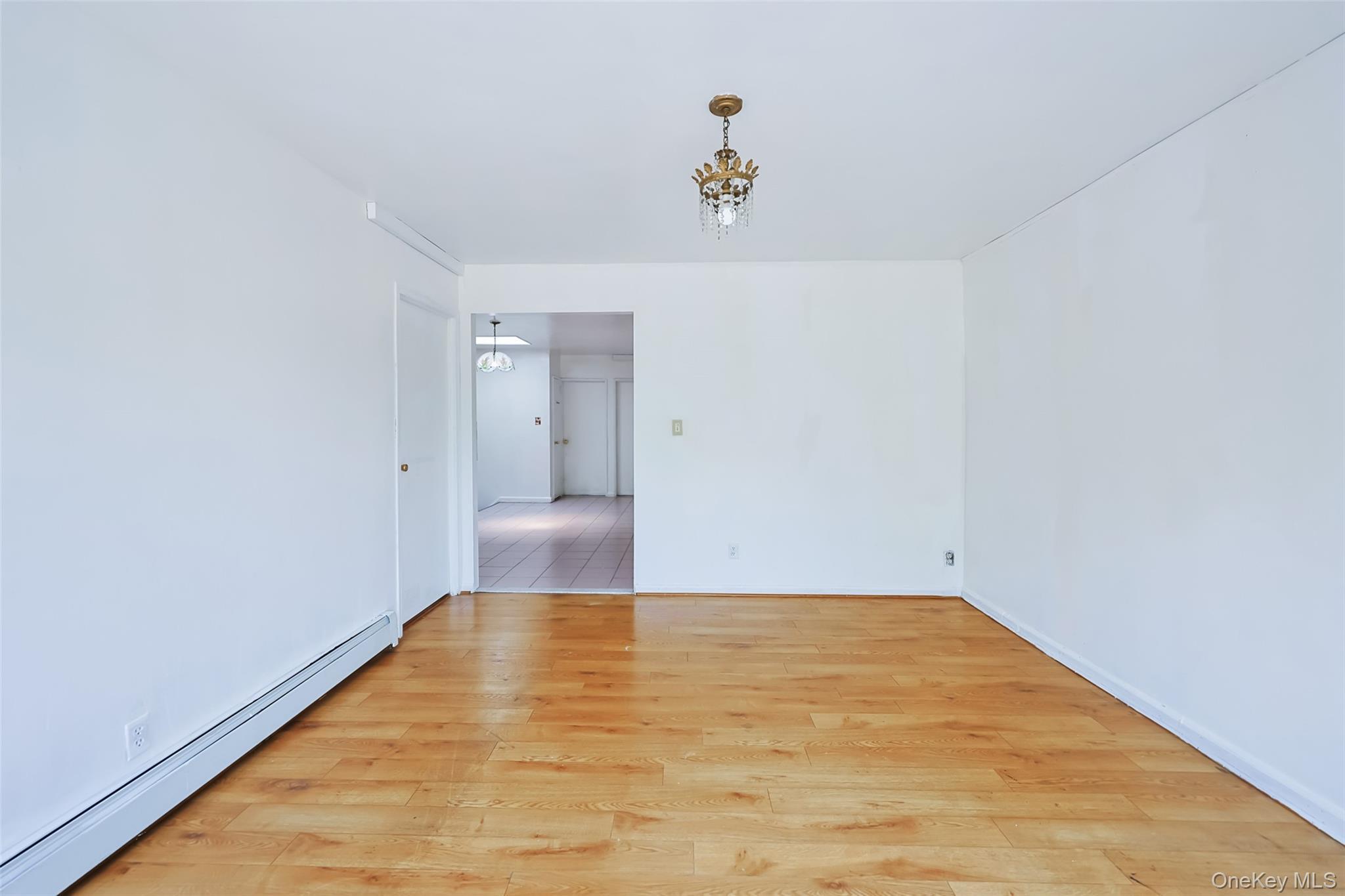 Single Family Cross Island Parkway Queens, NY 11357, MLS-1027431-15