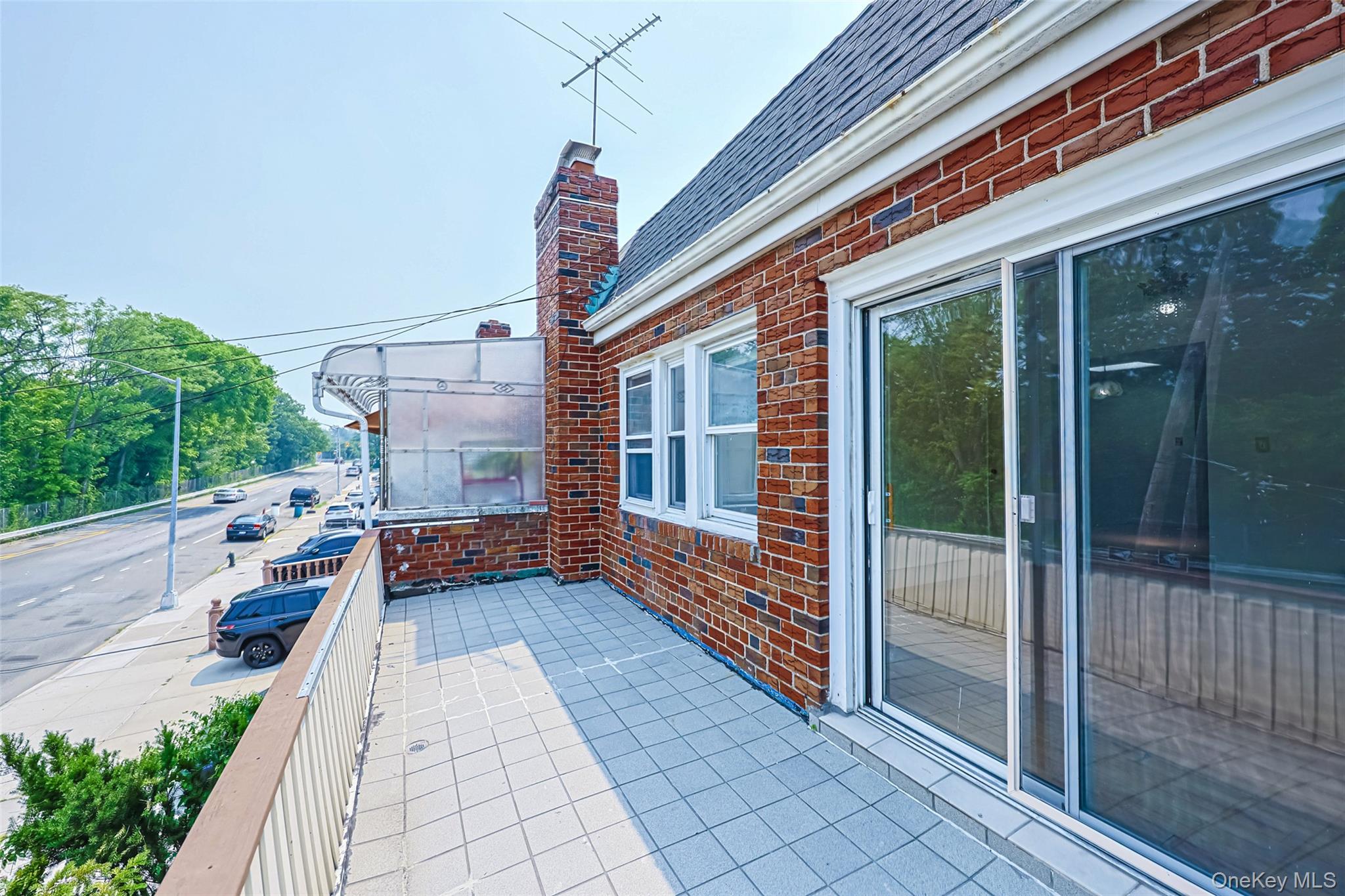 Single Family Cross Island Parkway Queens, NY 11357, MLS-1027431-23