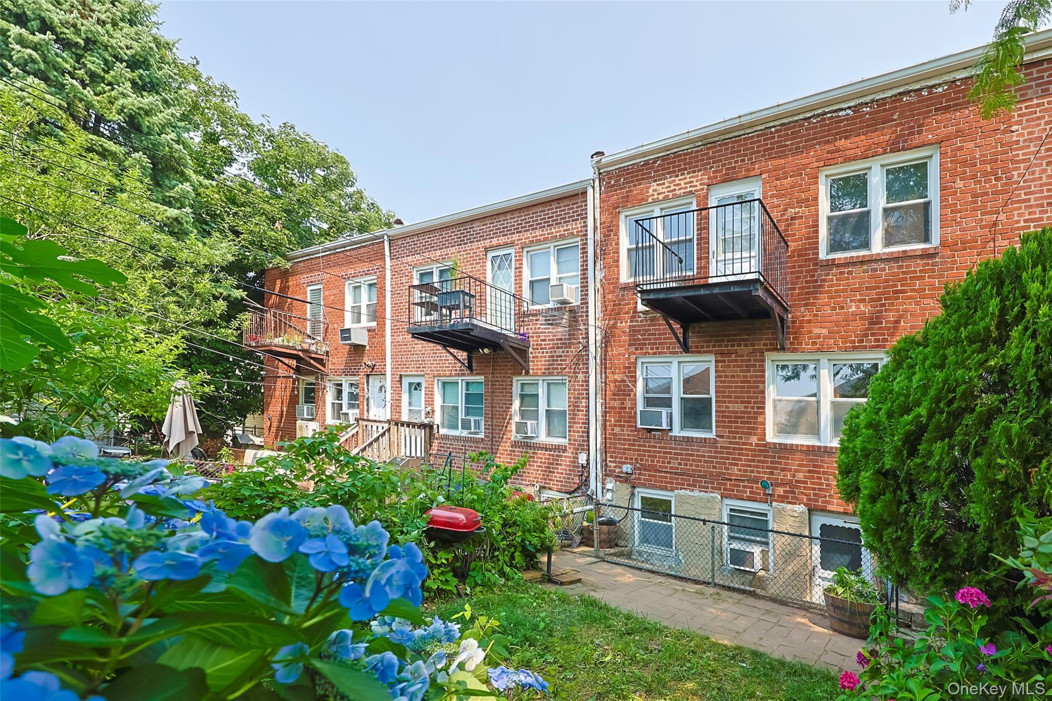 Single Family Cross Island Parkway Queens, NY 11357, MLS-1027431-24