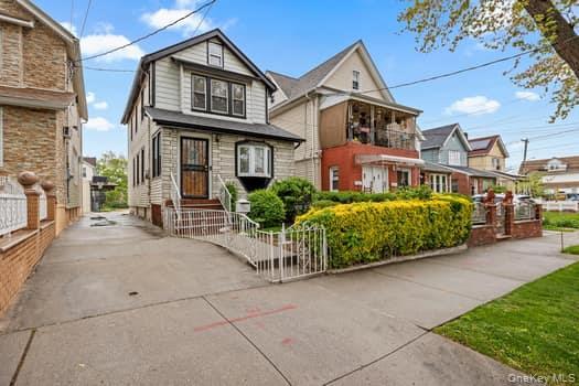 Single Family 189th Street Queens, NY 11423, MLS-1027443-2