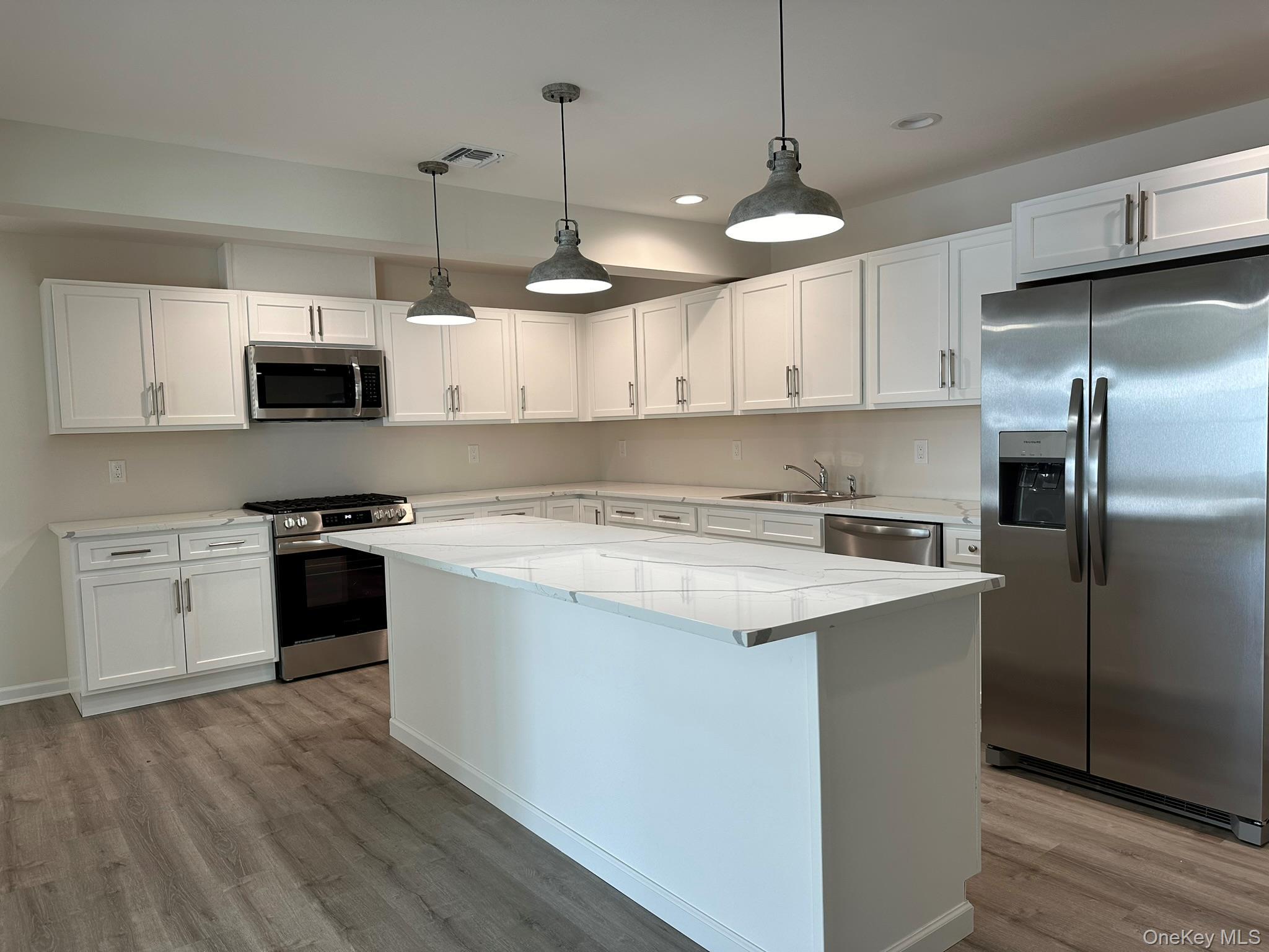 Single Family W Main Street  Suffolk County, NY 11754, MLS-1027445-36
