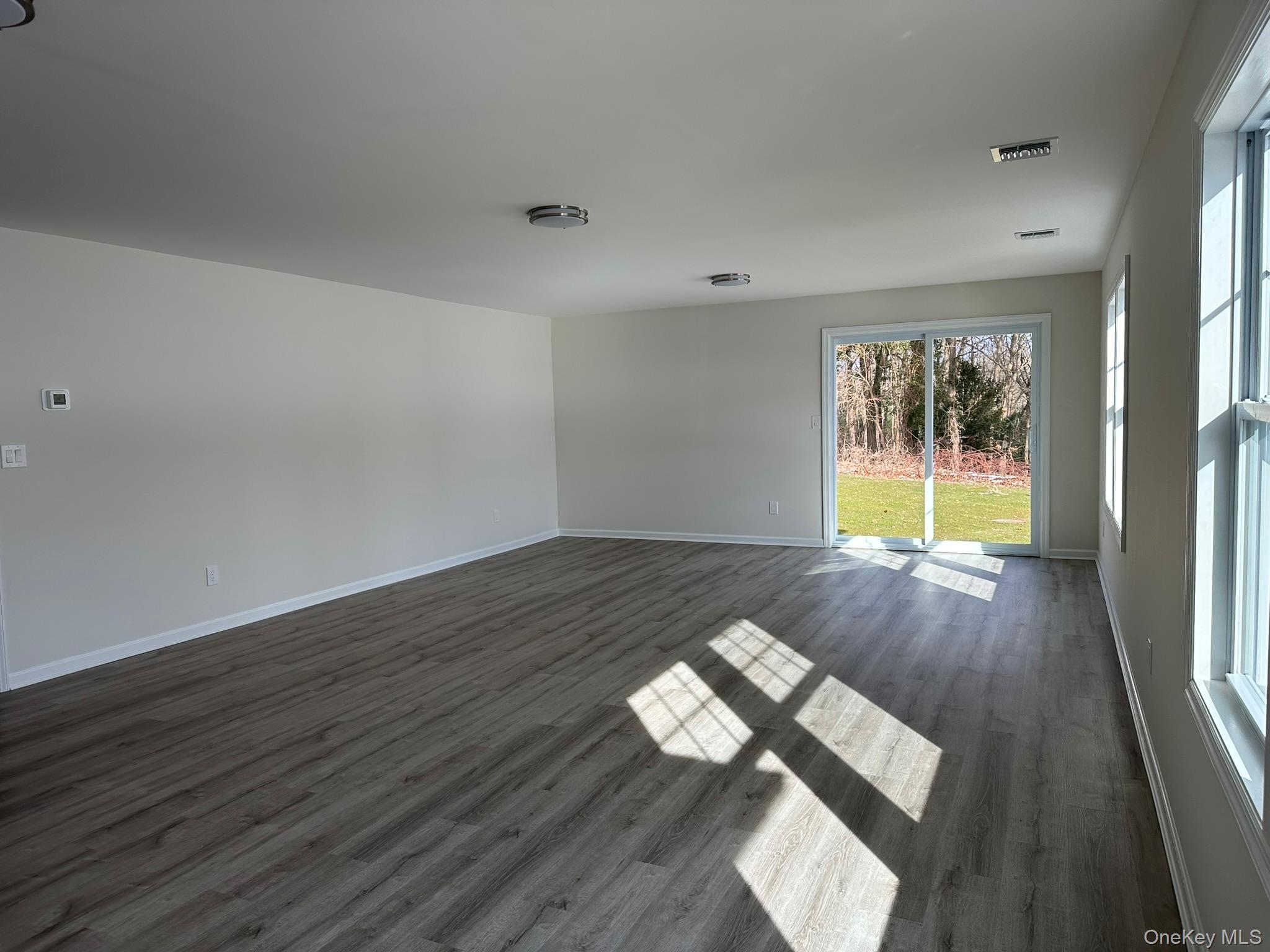 Single Family W Main Street  Suffolk County, NY 11754, MLS-1027445-39