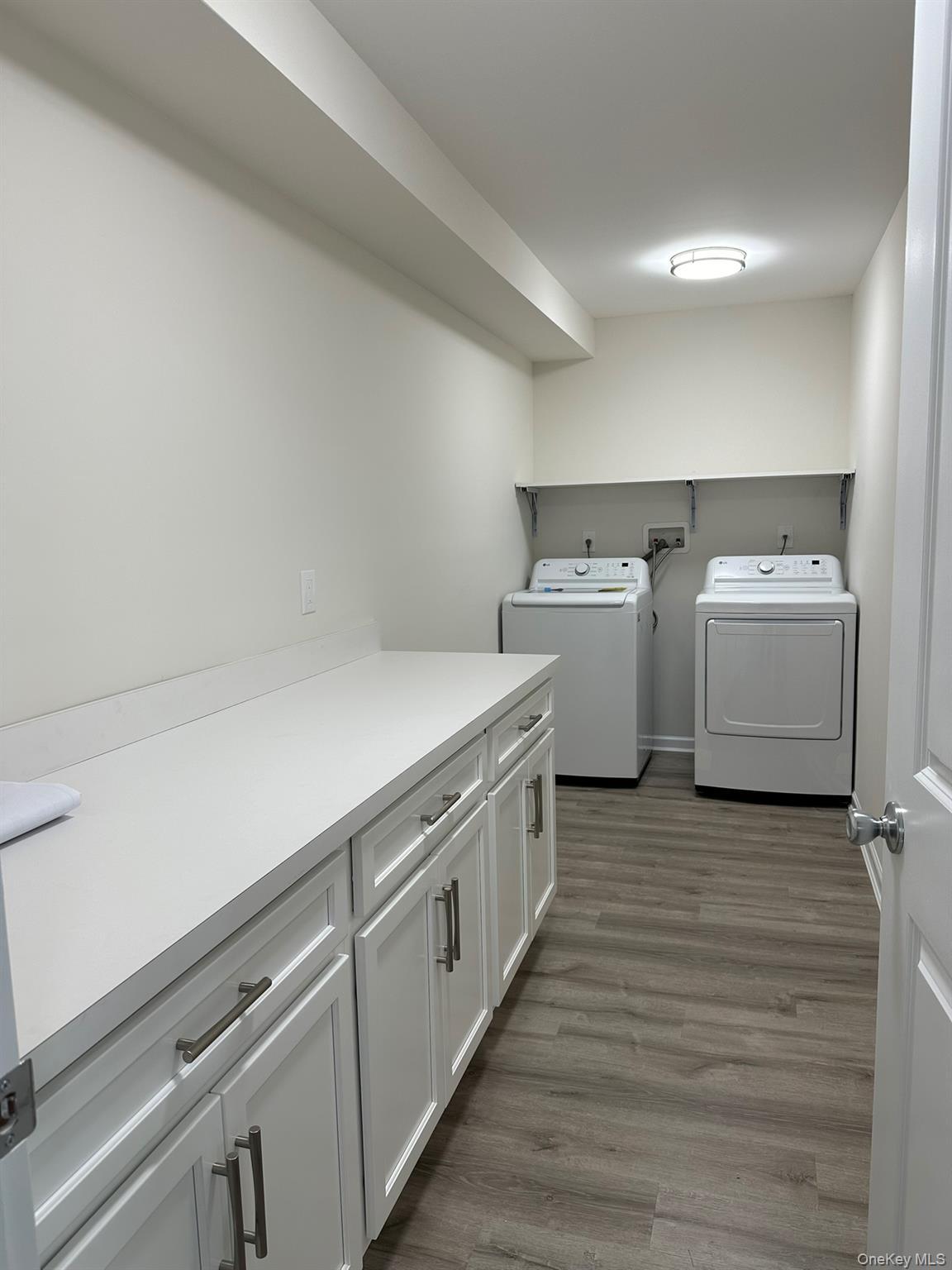 Single Family W Main Street  Suffolk County, NY 11754, MLS-1027445-41