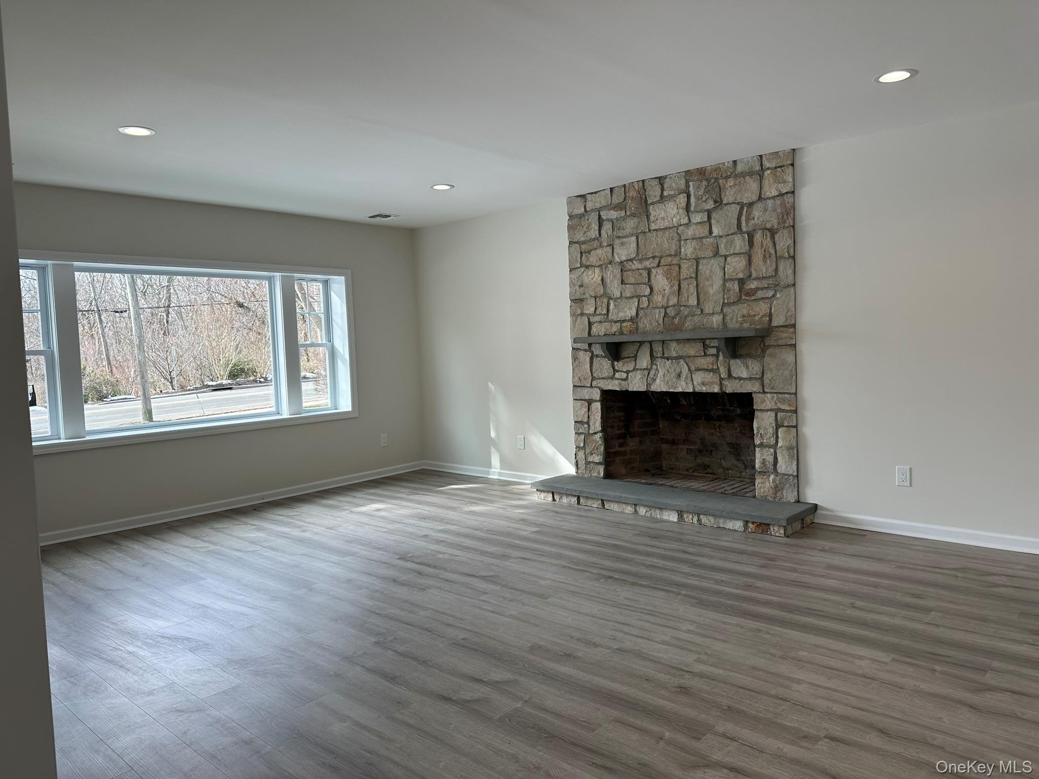 Single Family W Main Street  Suffolk County, NY 11754, MLS-1027445-6