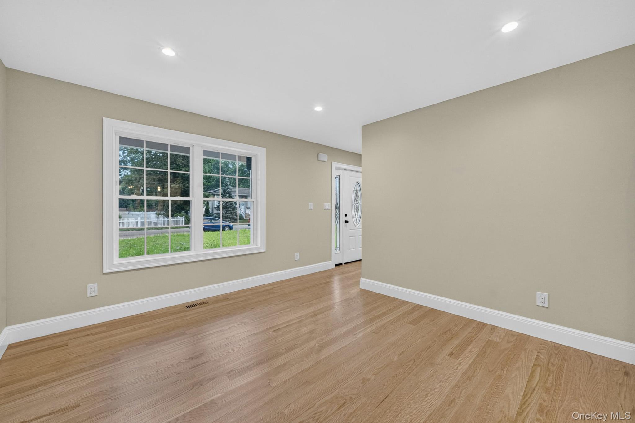 Single Family Pentmoor Drive Suffolk County, NY 11950, MLS-1027464-17