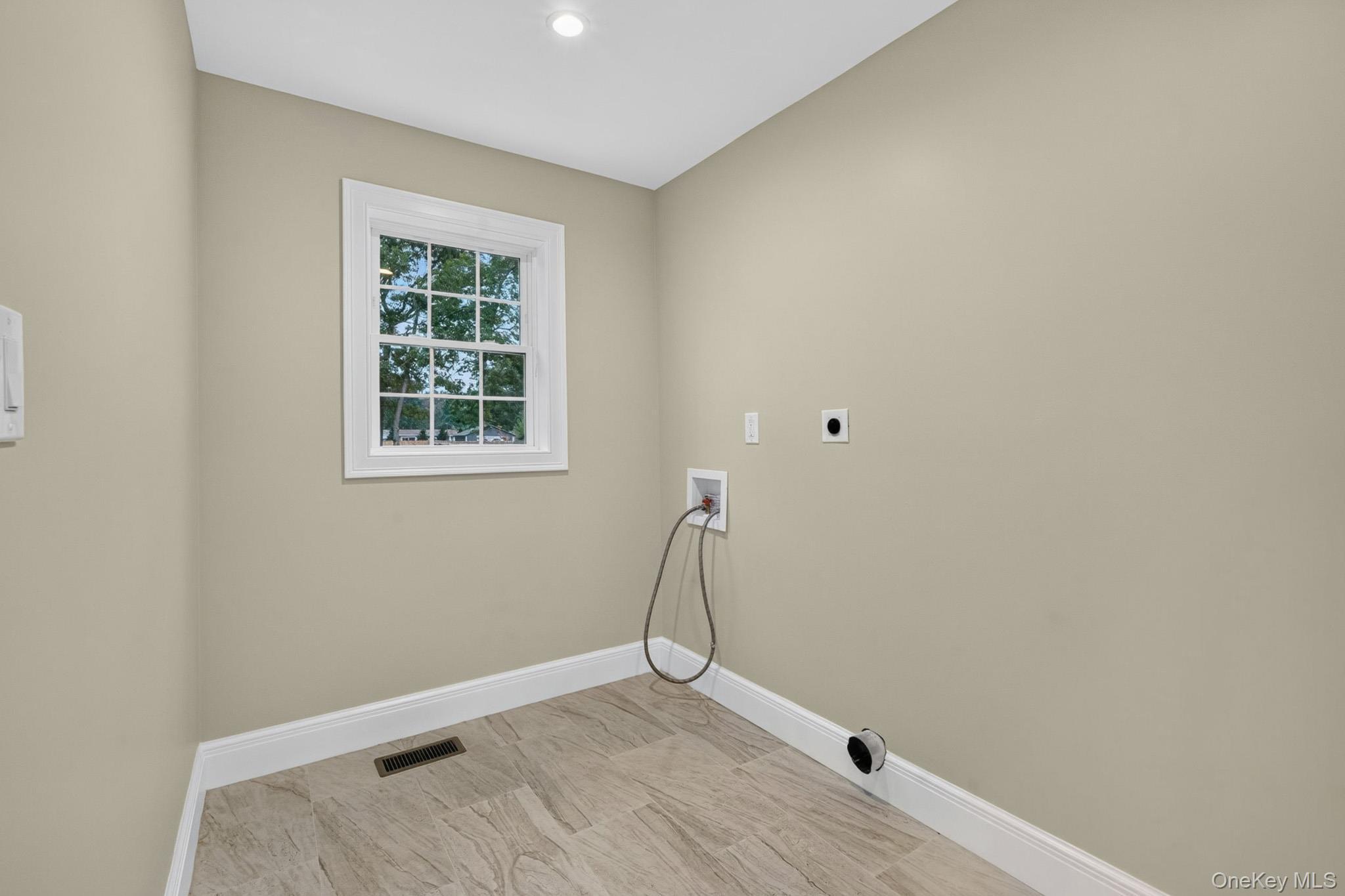Single Family Pentmoor Drive Suffolk County, NY 11950, MLS-1027464-24