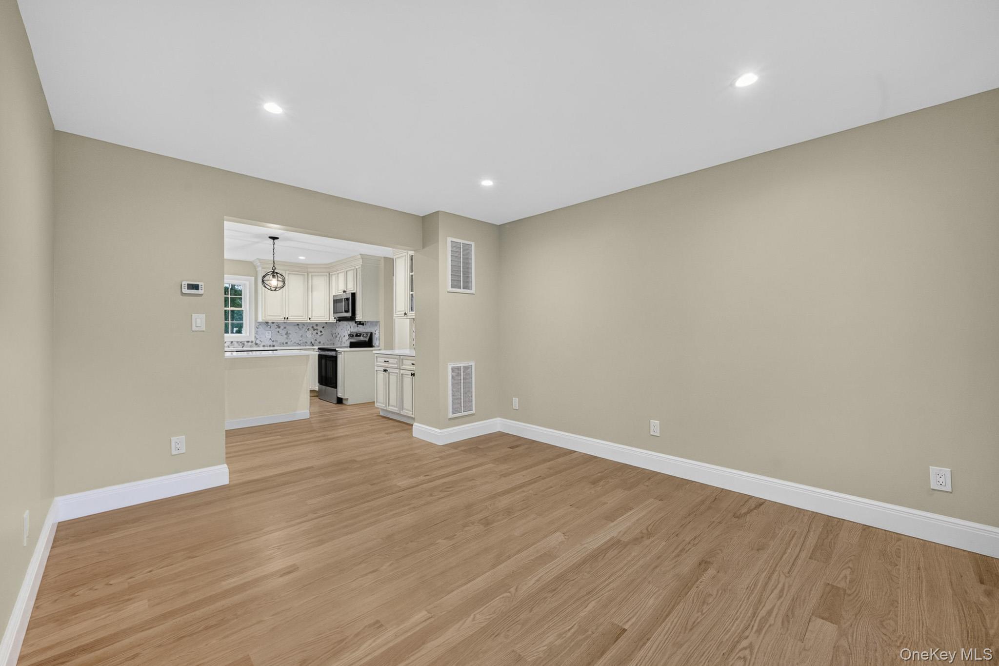 Single Family Pentmoor Drive Suffolk County, NY 11950, MLS-1027464-8